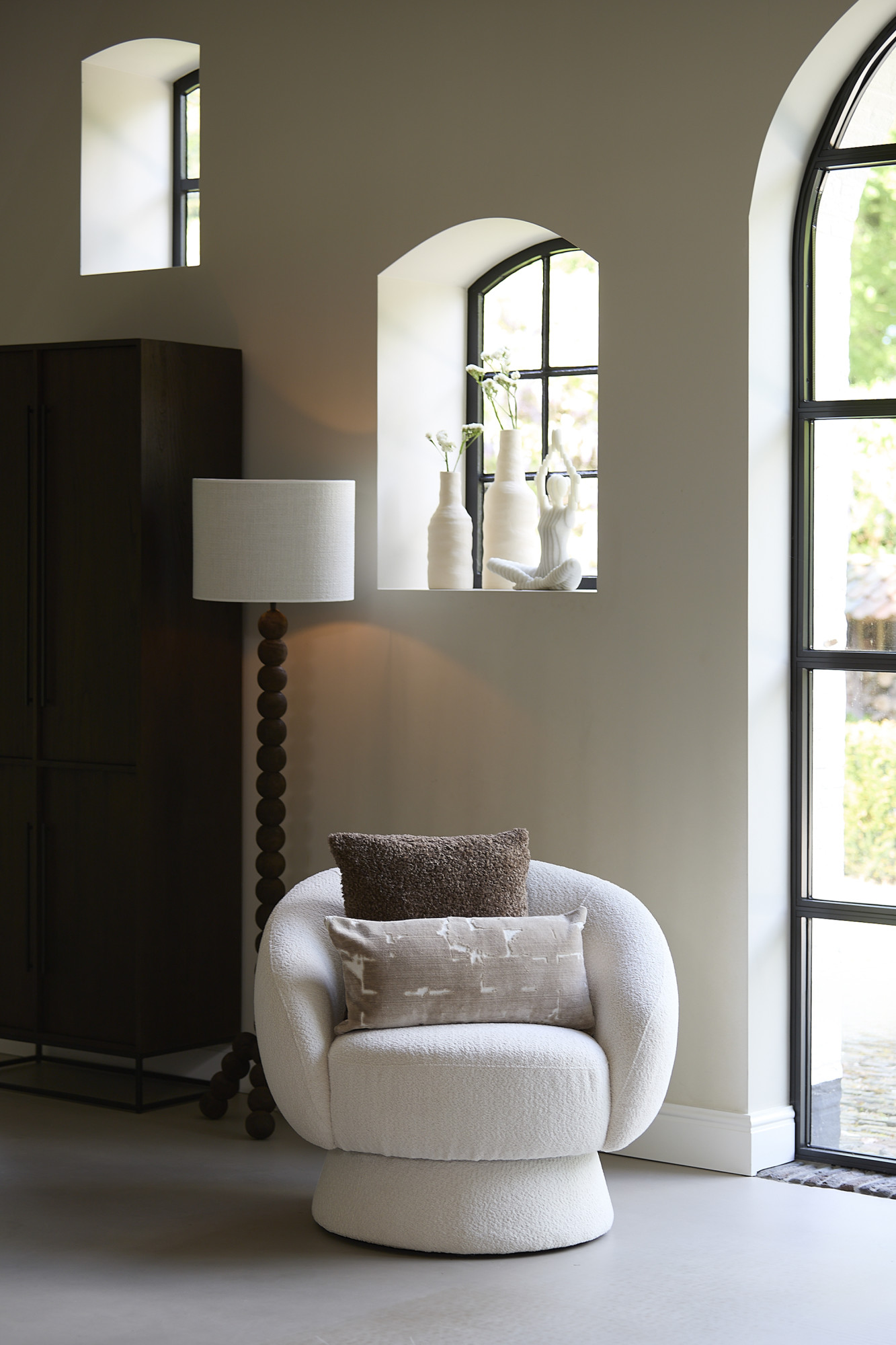 Piètement de lampe en bois en forme de boule Light & Living Veglio – Image 4