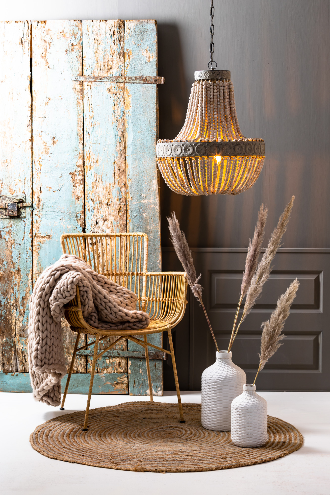 Suspension lustre en perles de bois Light & Living Luna – Image 4