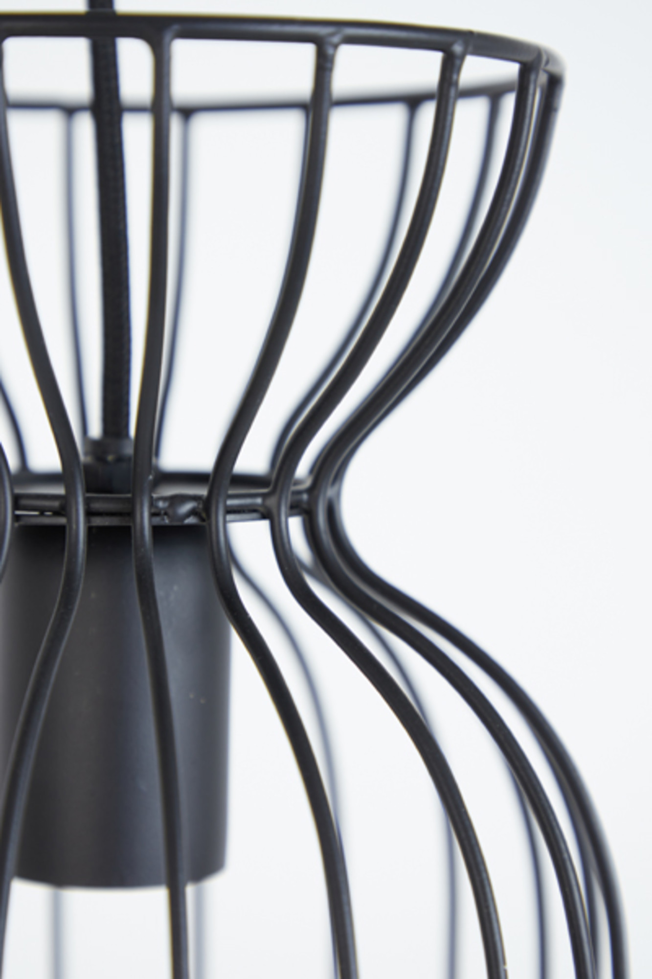 Suspension cage en métal noir Light & Living Lazar – Image 7