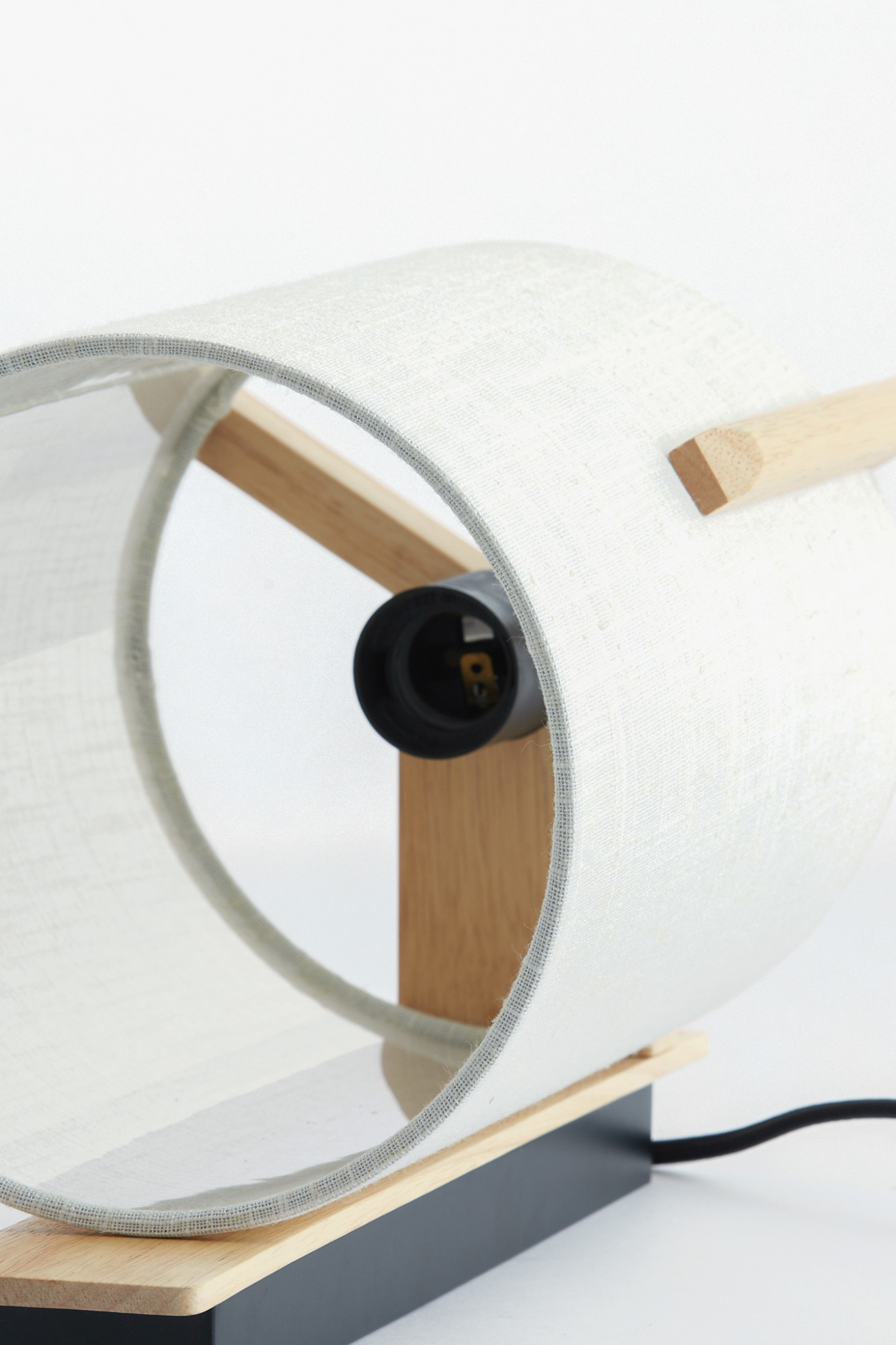 Abat-jour blanc au design cylindrique Light & Living Litto – Image 5