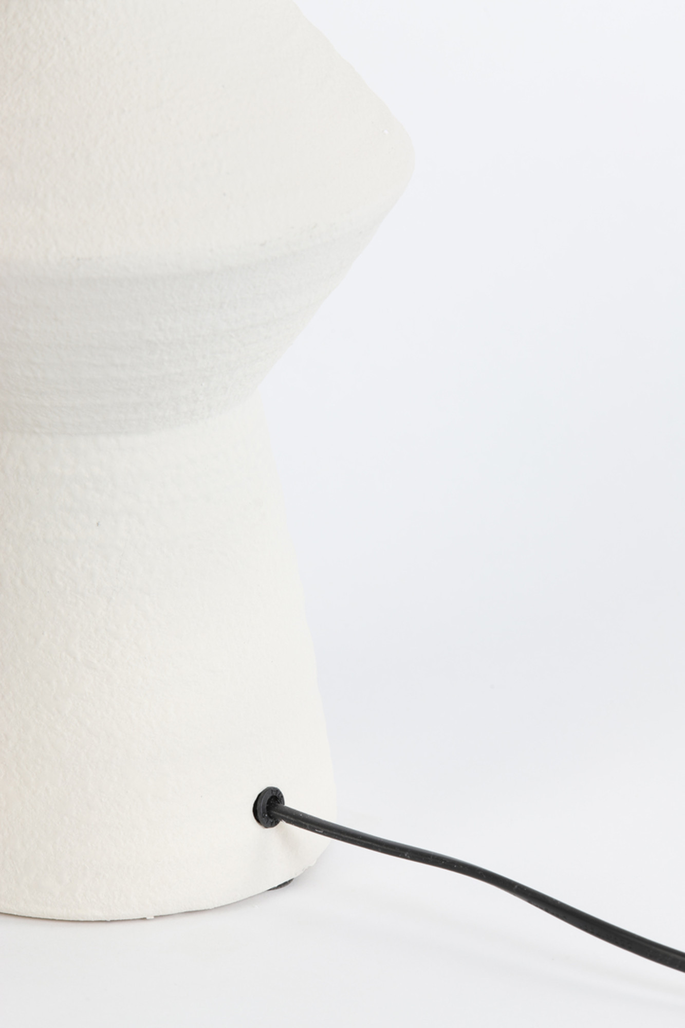 Pied de lampe blanc au design sculptural Light & Living Ayla – Image 5