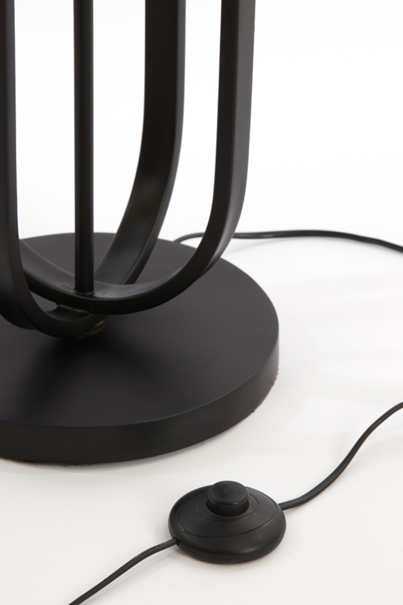 Socle de lampe en métal noir Light & Living Aster – Image 6