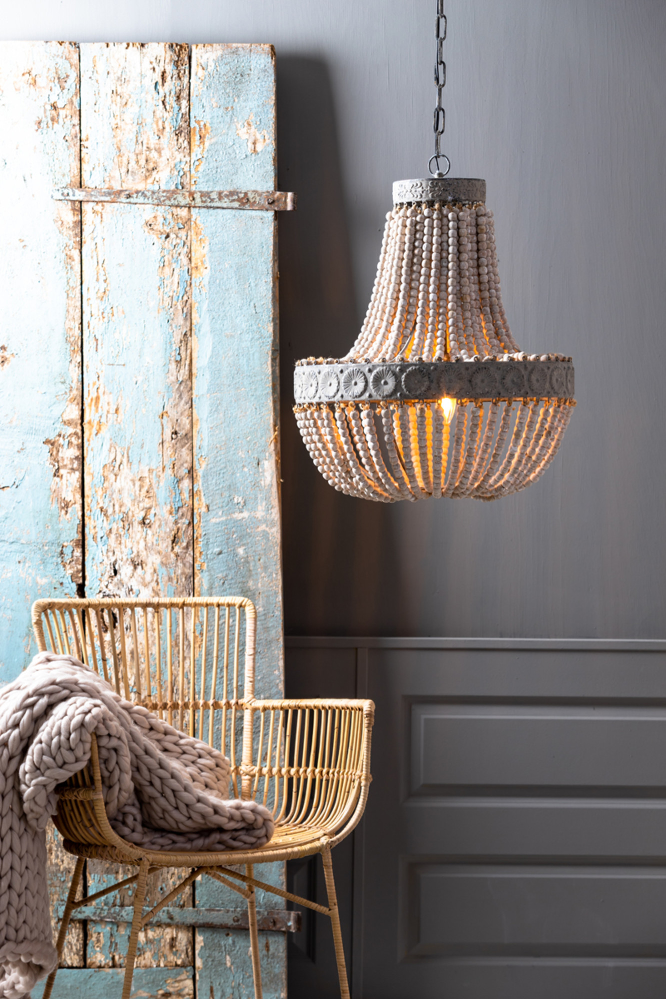 Suspension lustre en perles de bois Light & Living Luna – Image 5
