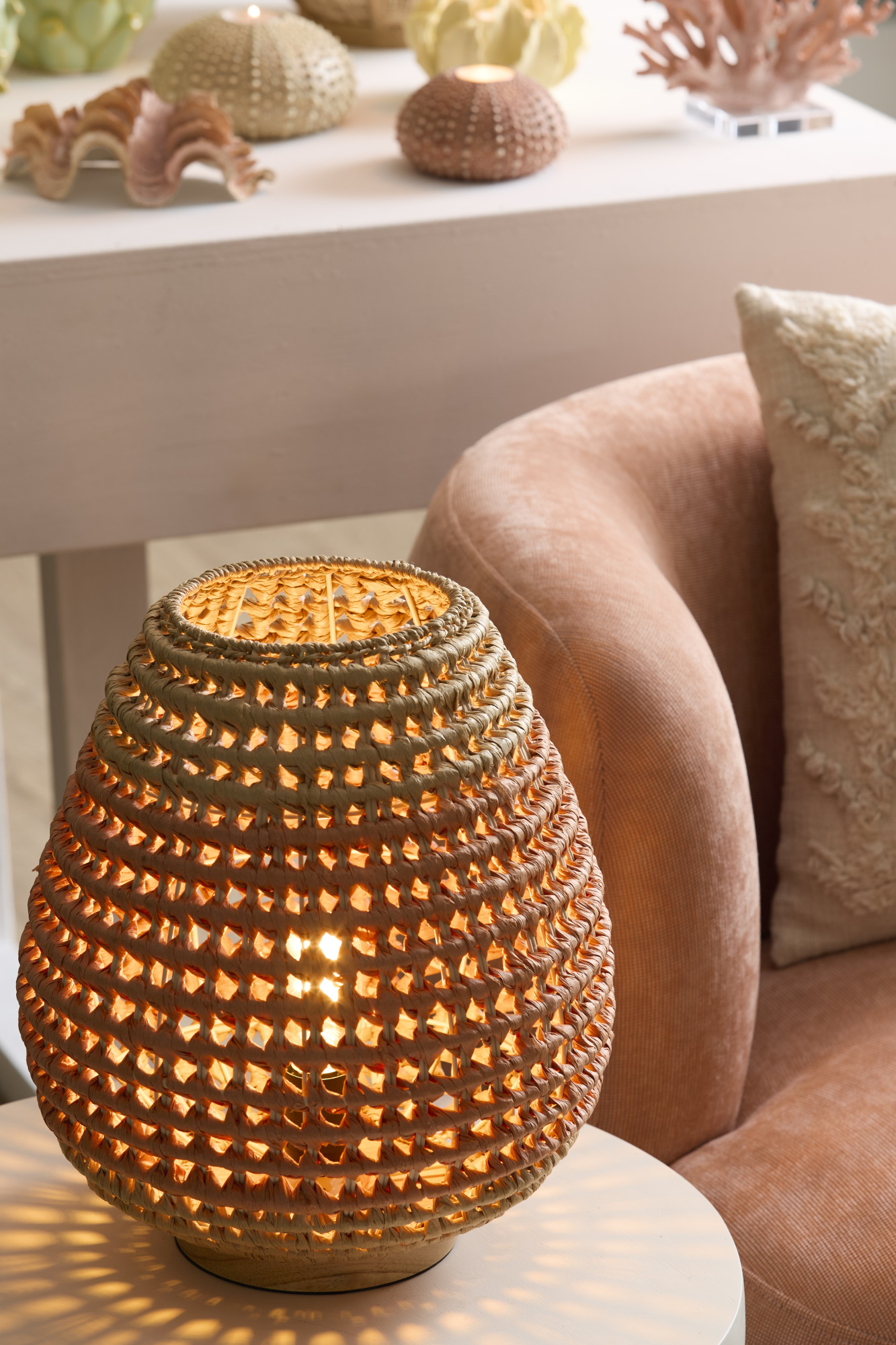 Lampe tressée dans des tons naturels Light & Living Kalipa – Image 5