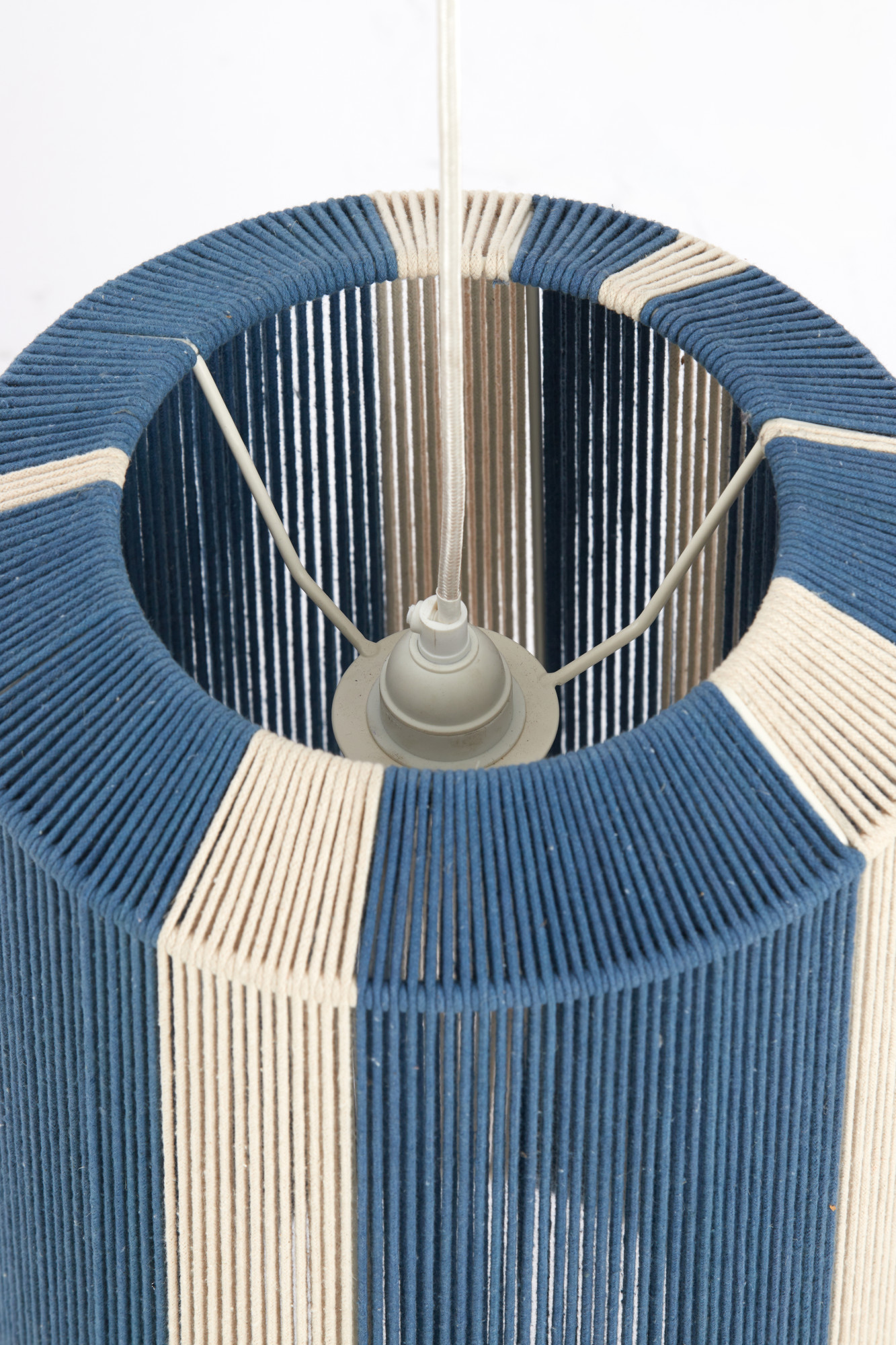 Suspension rayée bleue en tissu Light & Living Kozana – Image 7