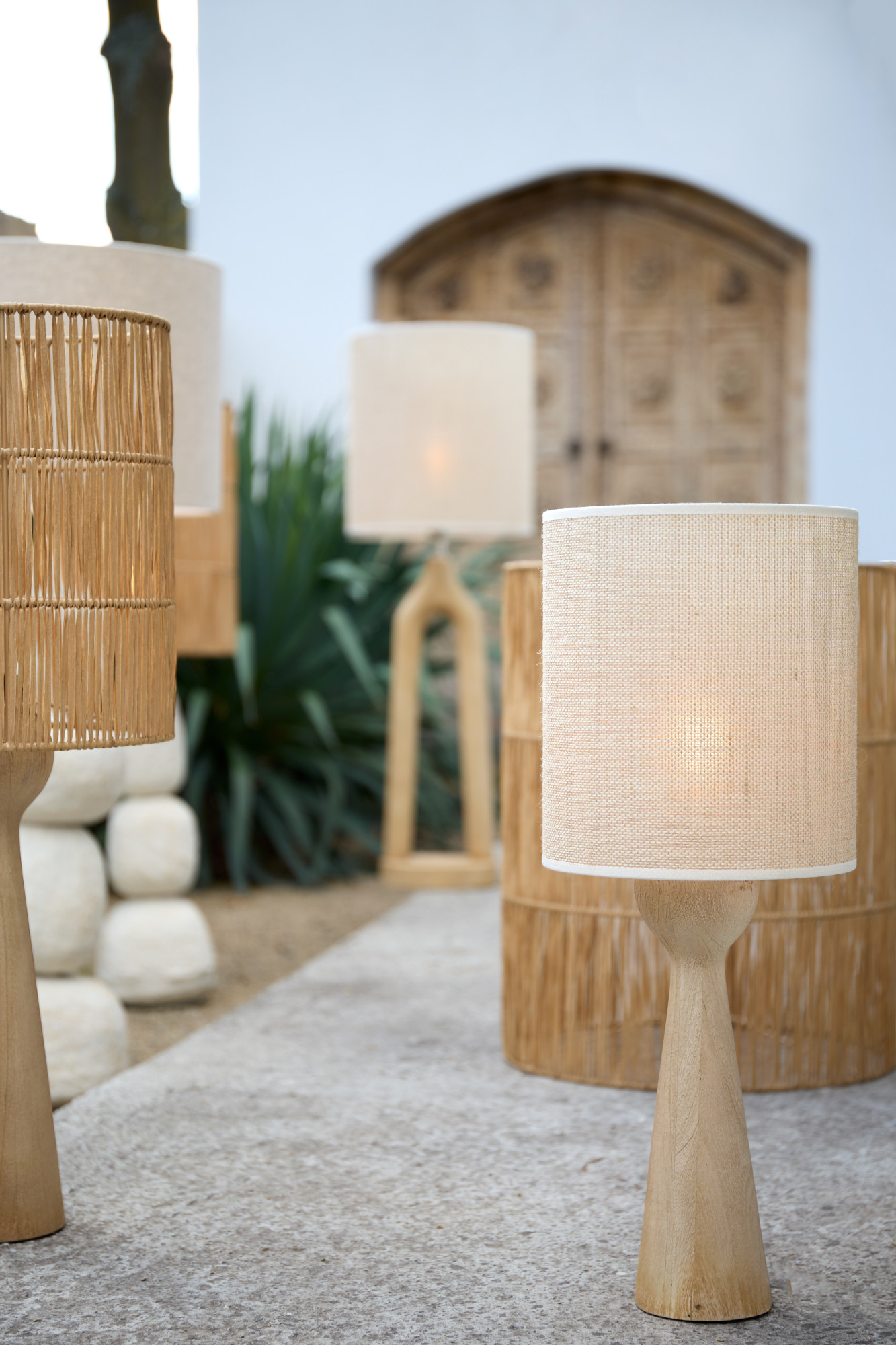 Abat-jour cylindrique en tissu beige Light & Living Breska – Image 5