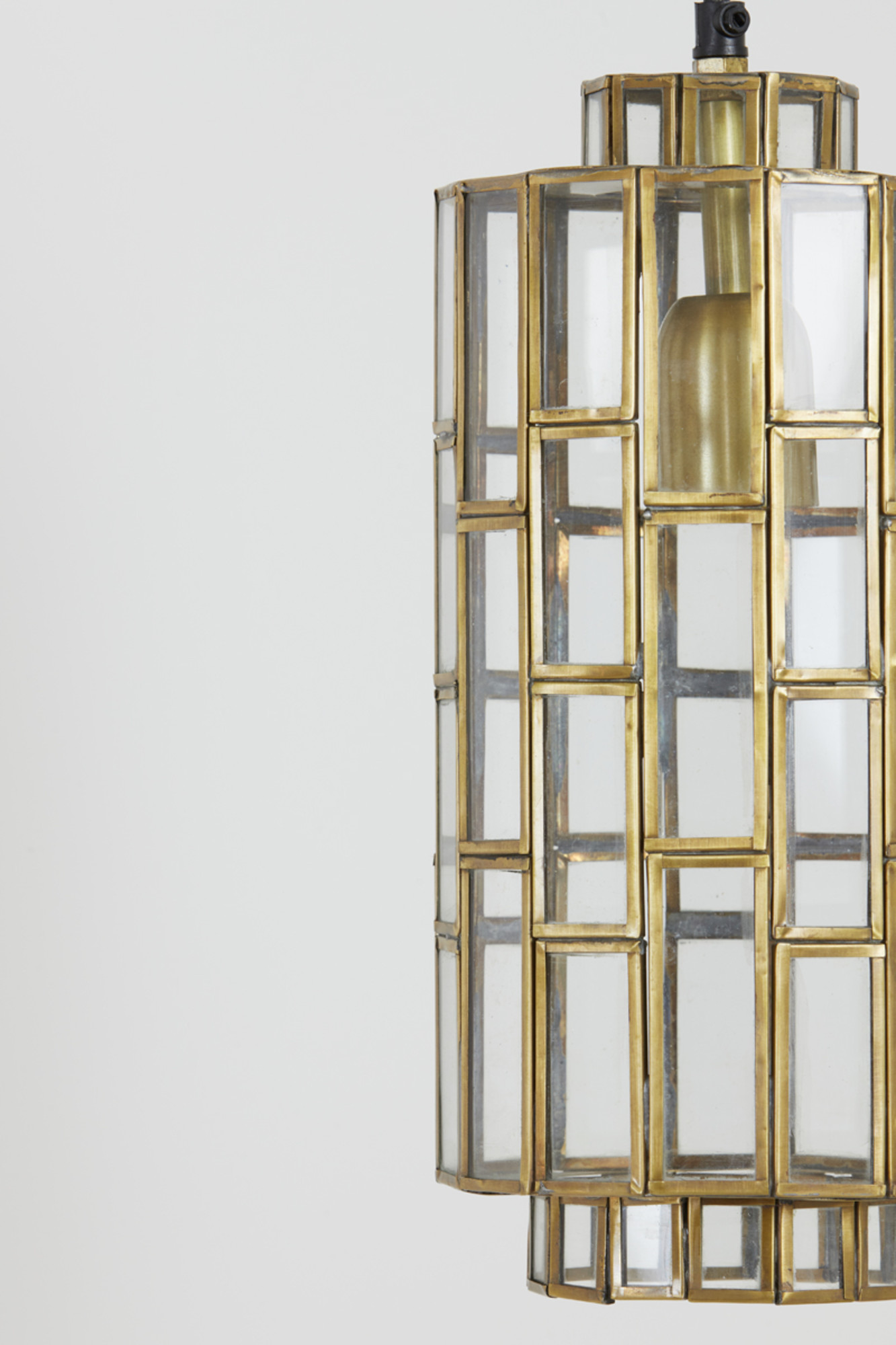 Suspension dorée à design lanterne géométrique Light & Living Sostrene – Image 5