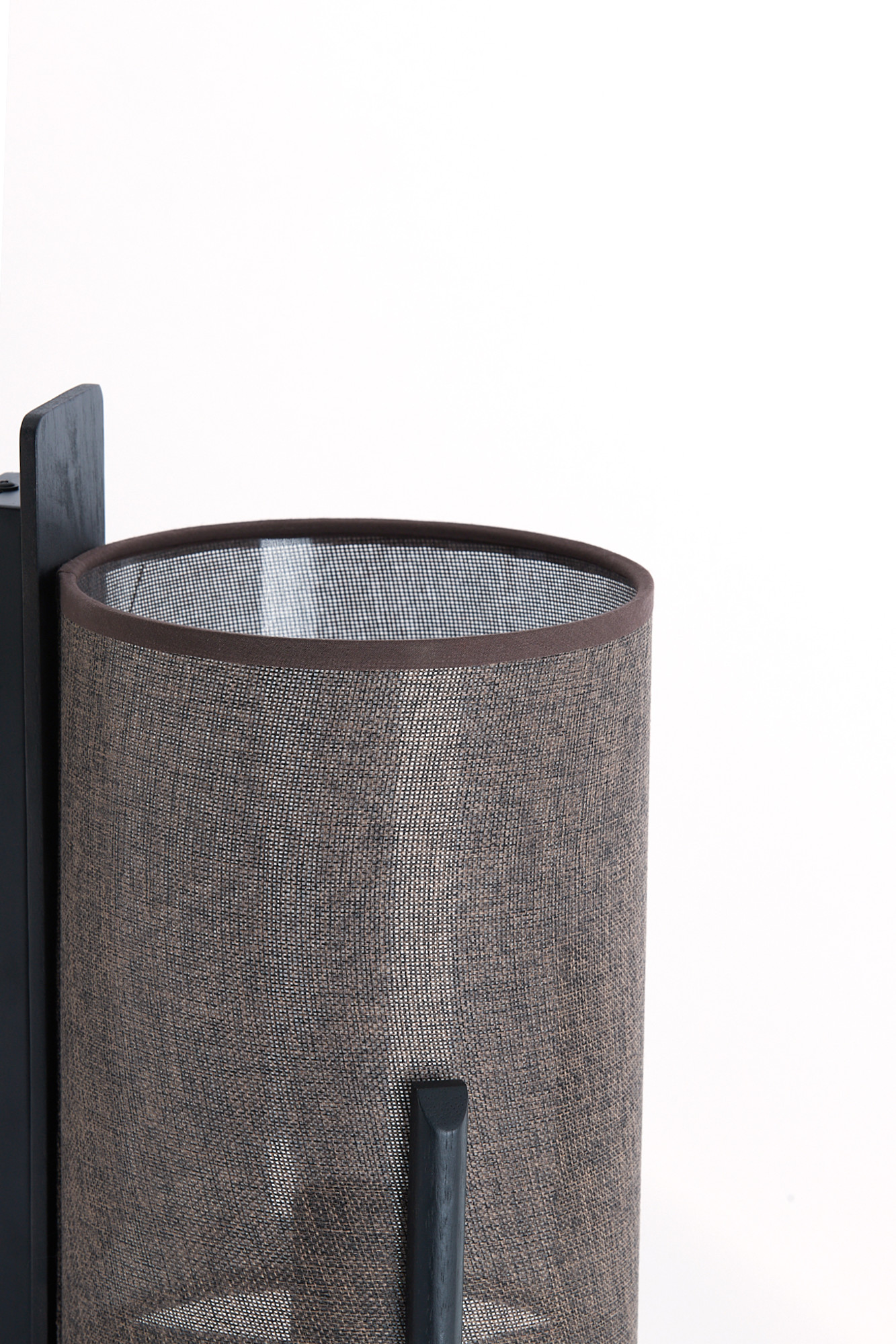 Abat-jour cylindrique marron en tissu Light & Living Litto – Image 4