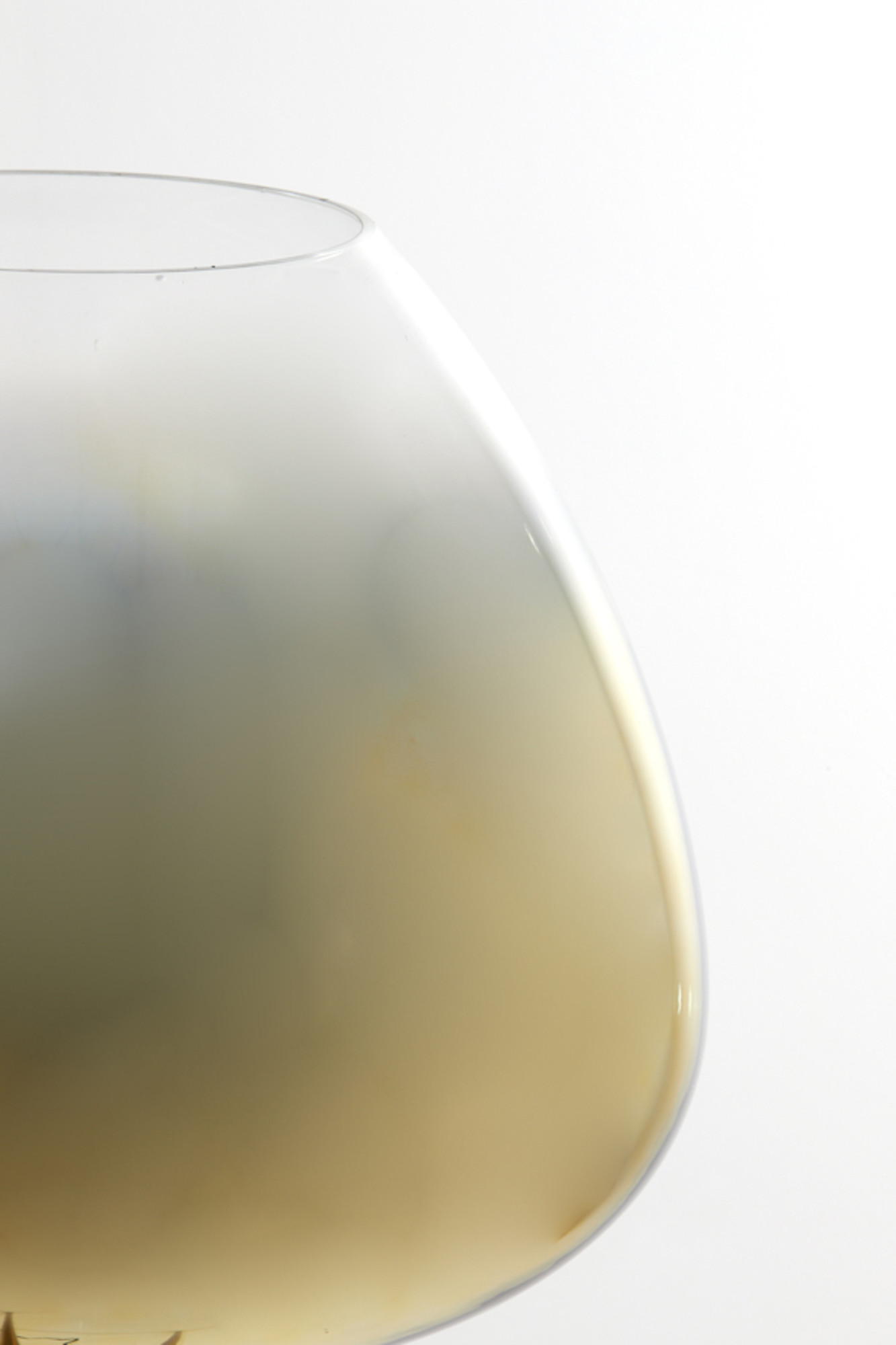 Lampadaire trépied noir avec verre doré Light & Living Mayson – Image 6