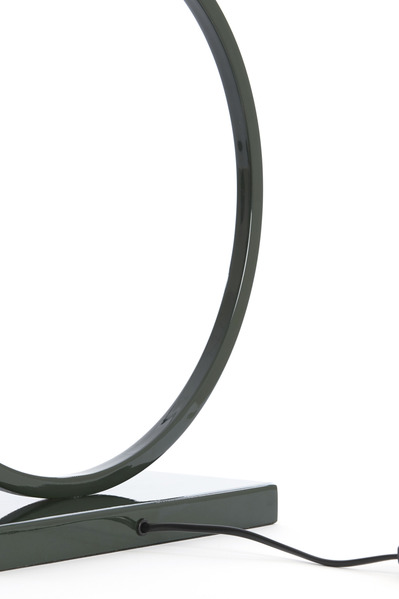 Piedestal de lampe en cadre rond vert Light & Living Liva – Image 6