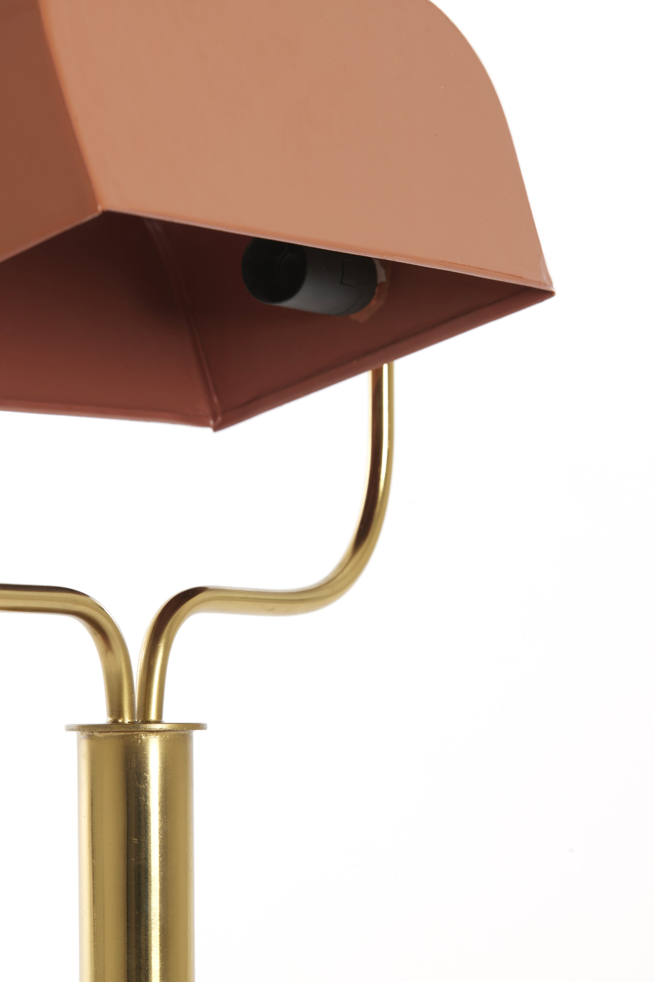 Lampe de table en cuivre rose Light & Living Ayer – Image 4