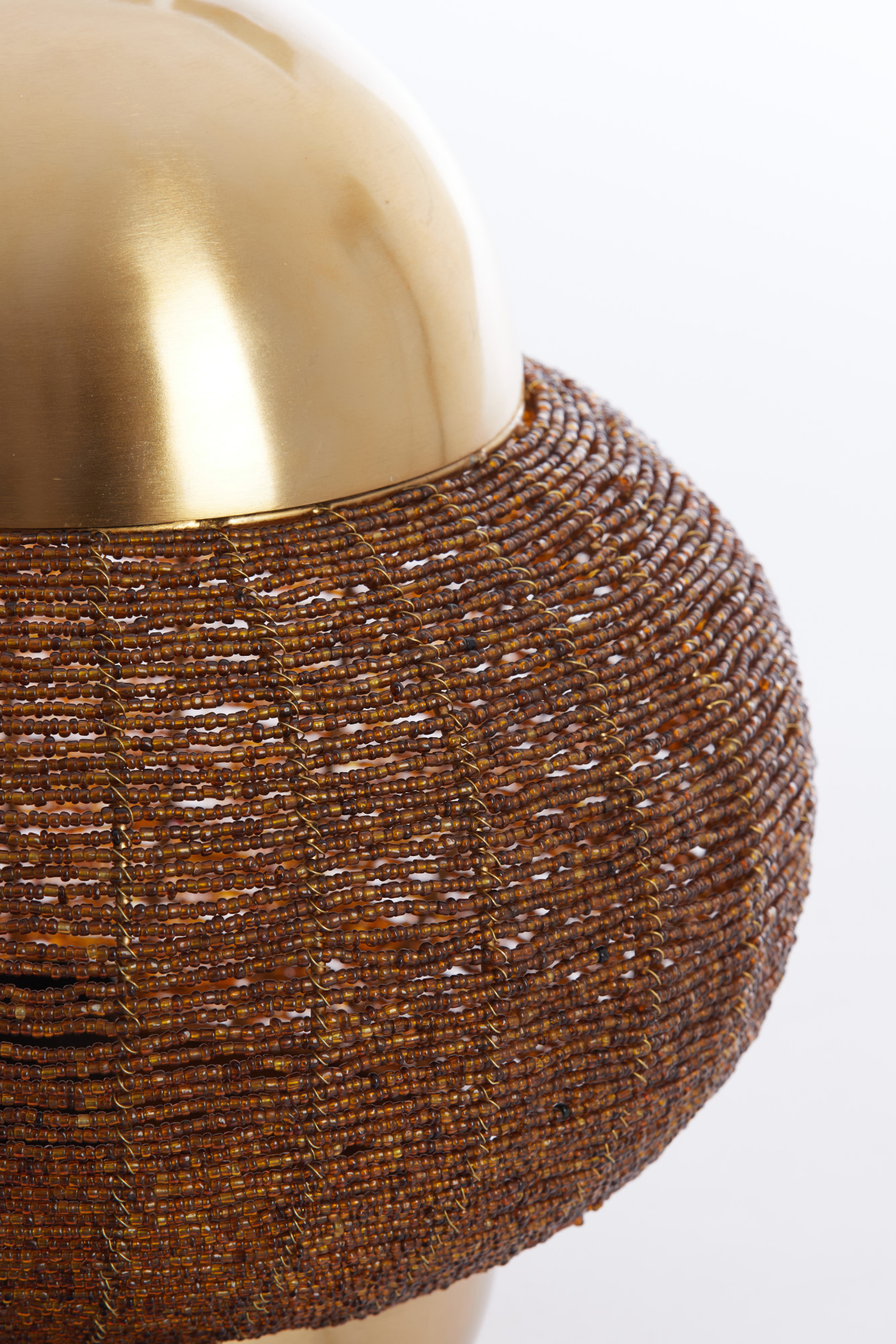 Suspension dorée avec structure rotin en métal Light & Living Cetara – Image 3