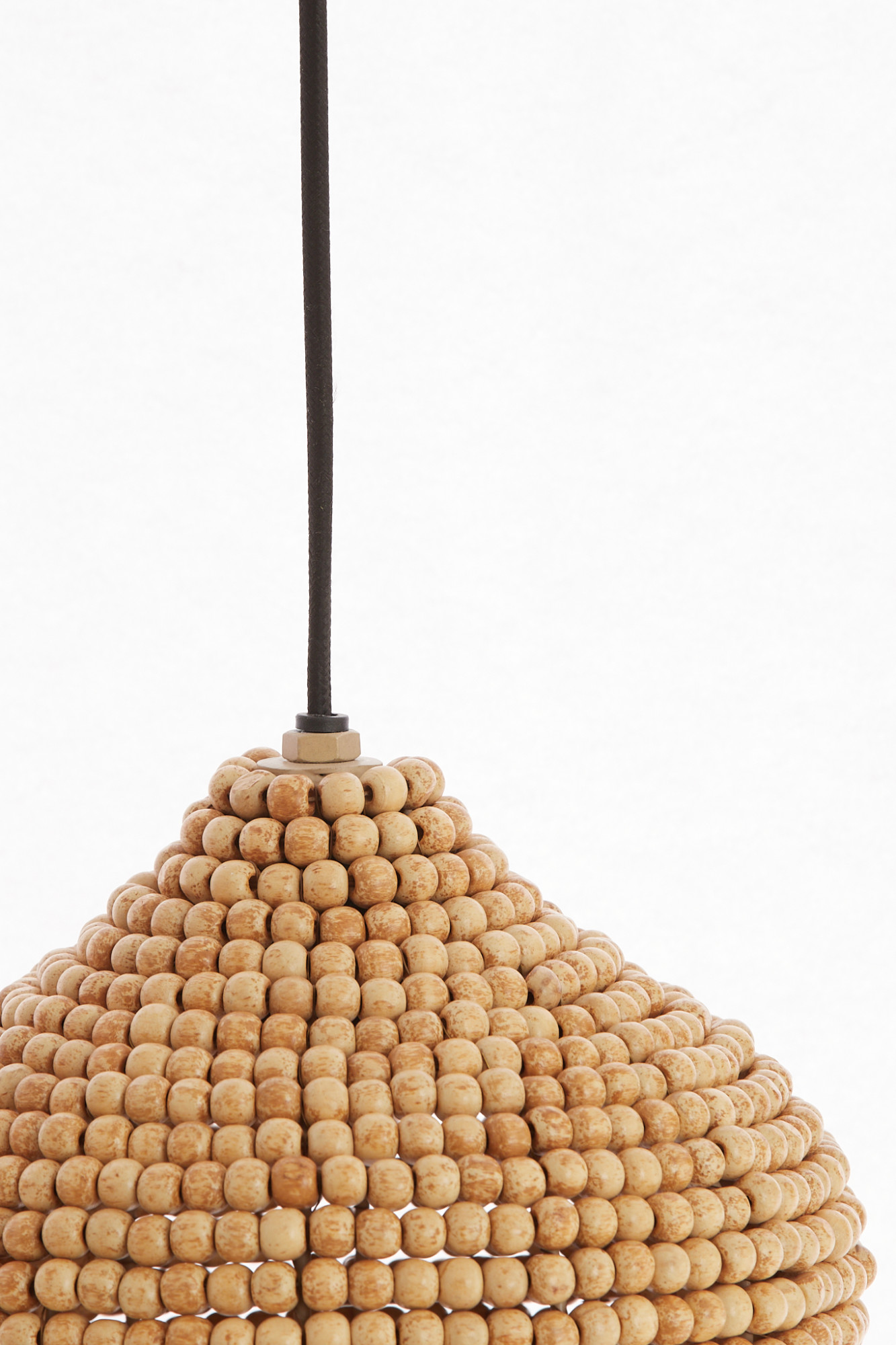 Suspension en perles de bois naturelle Light & Living Kalenga – Image 5