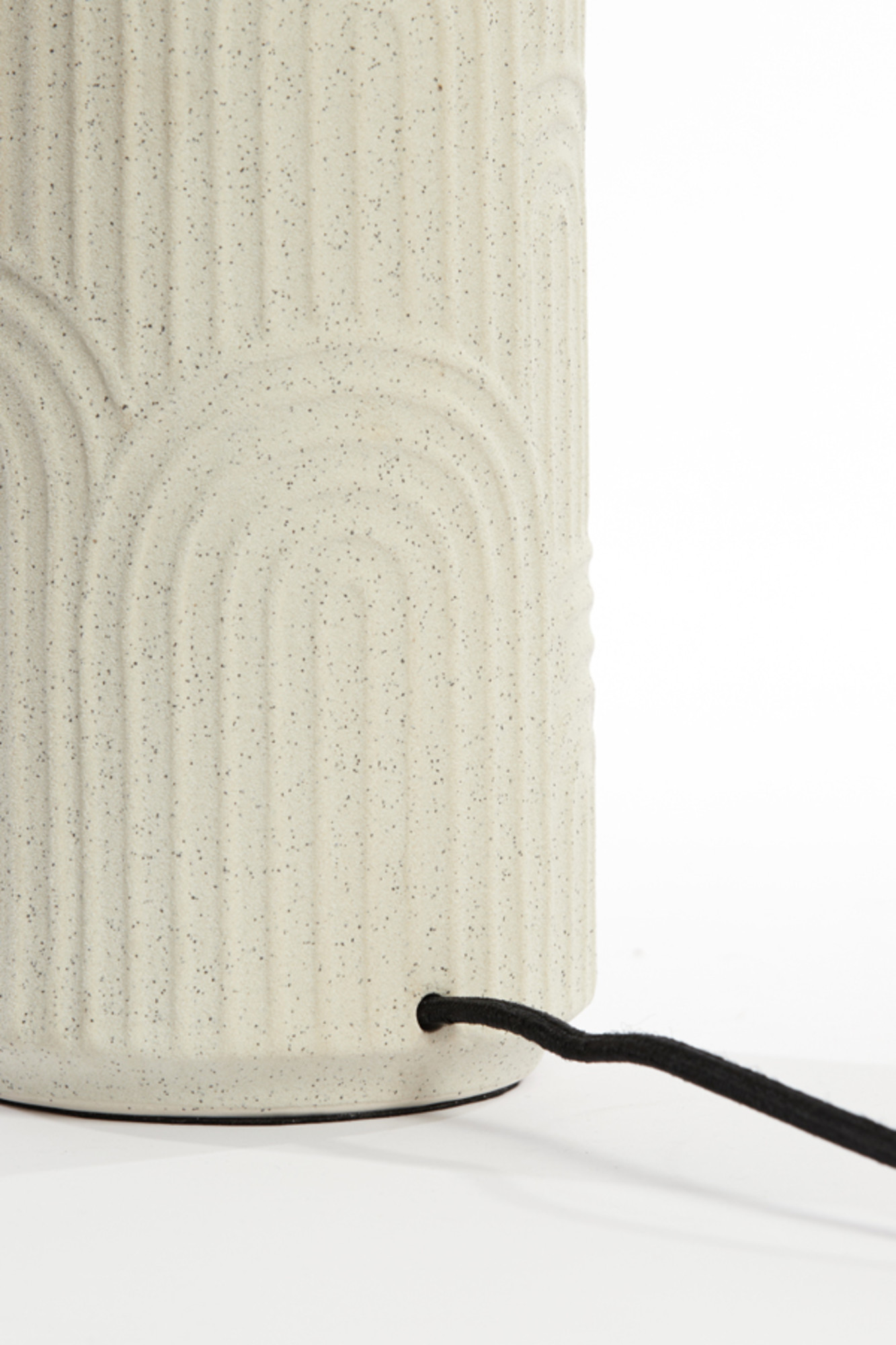 Socle de lampe en céramique avec relief Light & Living Diego – Image 5