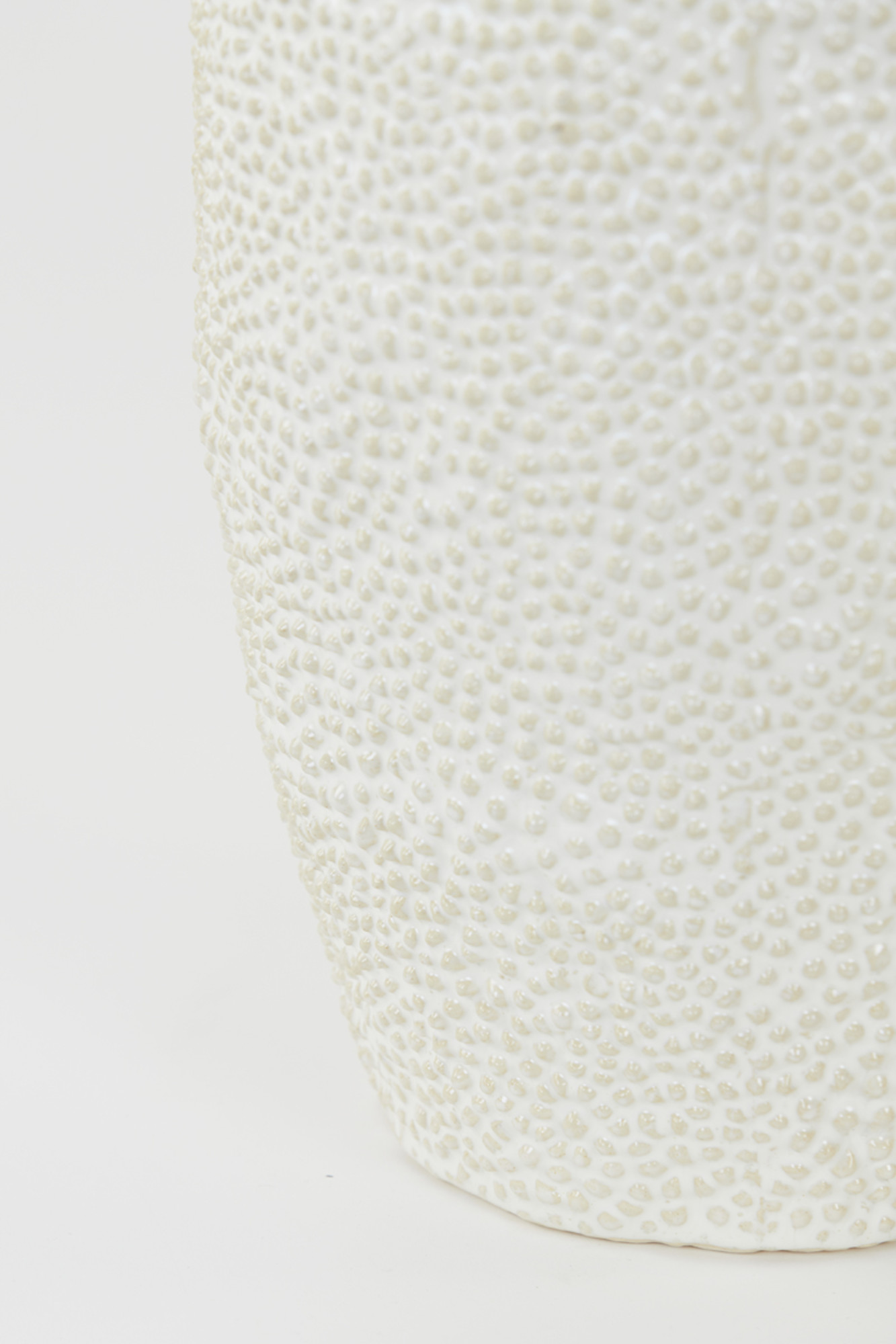 Socle de lampe de table avec texture blanche Light & Living Kyara – Image 6