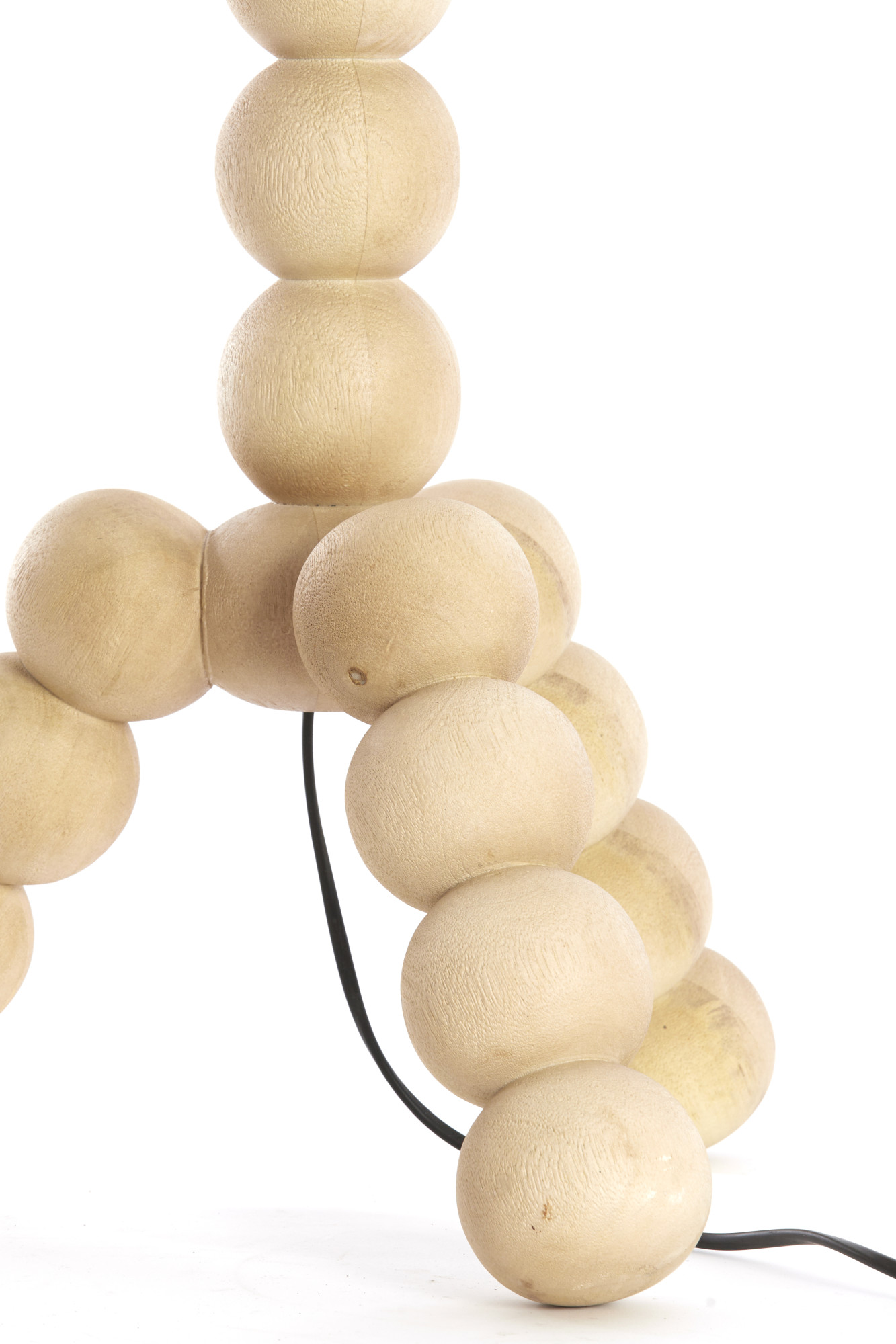 Socle de lampe en perles de bois Light & Living Veglio – Image 5
