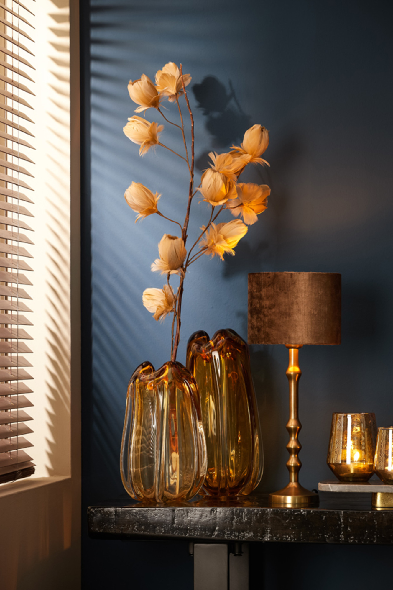 Piedestal de lampe antique en laiton Light & Living Semut – Image 4