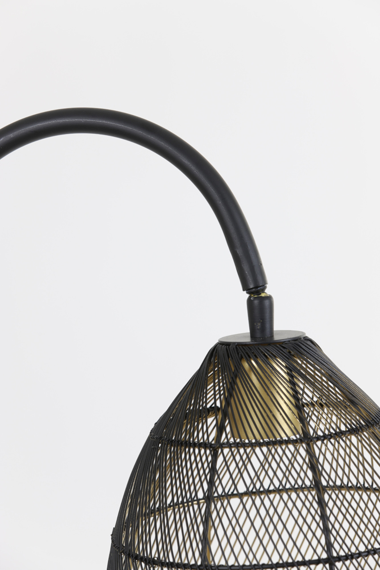 Lampadaire noir avec abat-jour filaire Light & Living Meya – Image 6