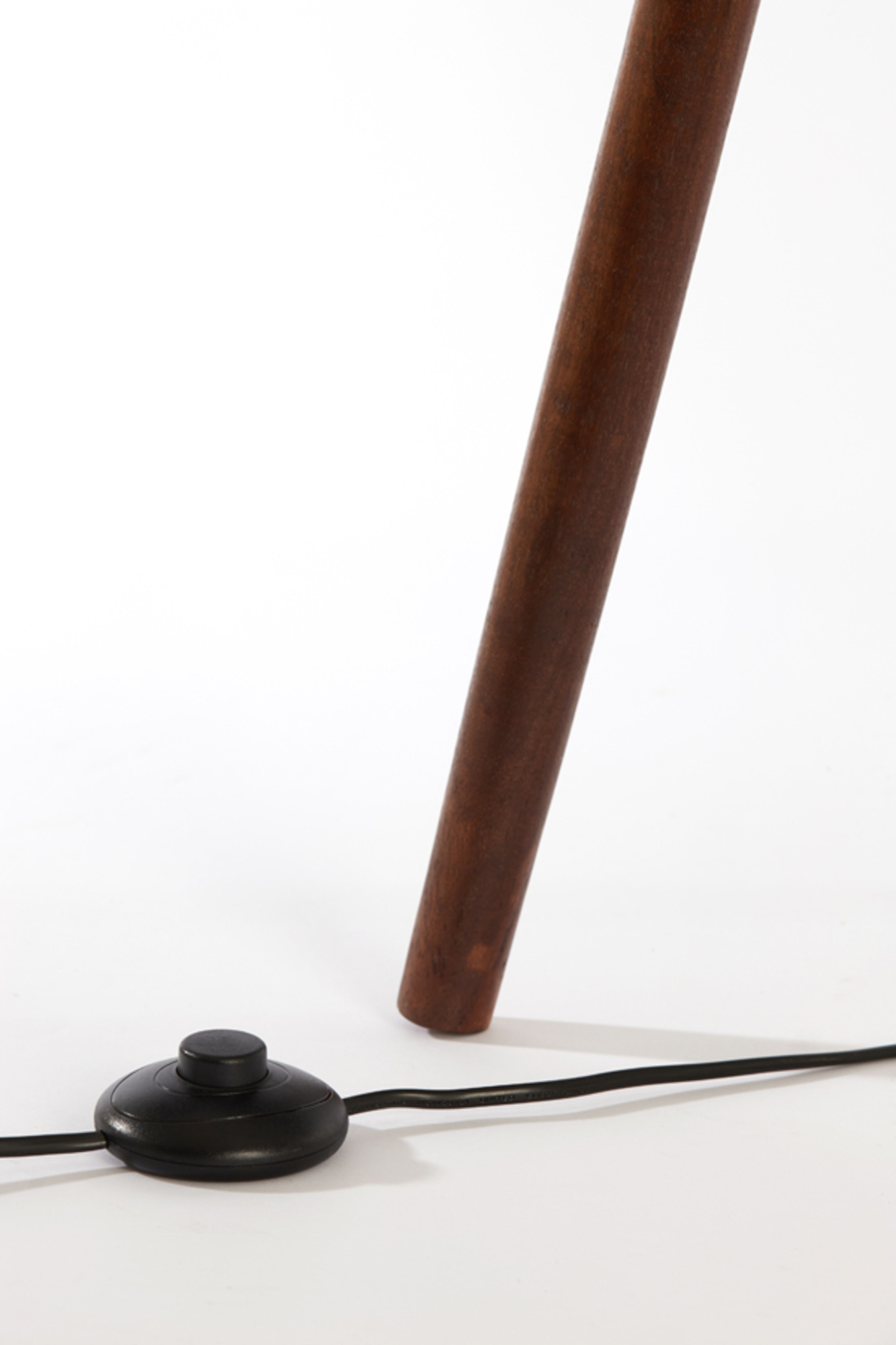 Piedestal lamp à trois pattes Light & Living Ilias – Image 8