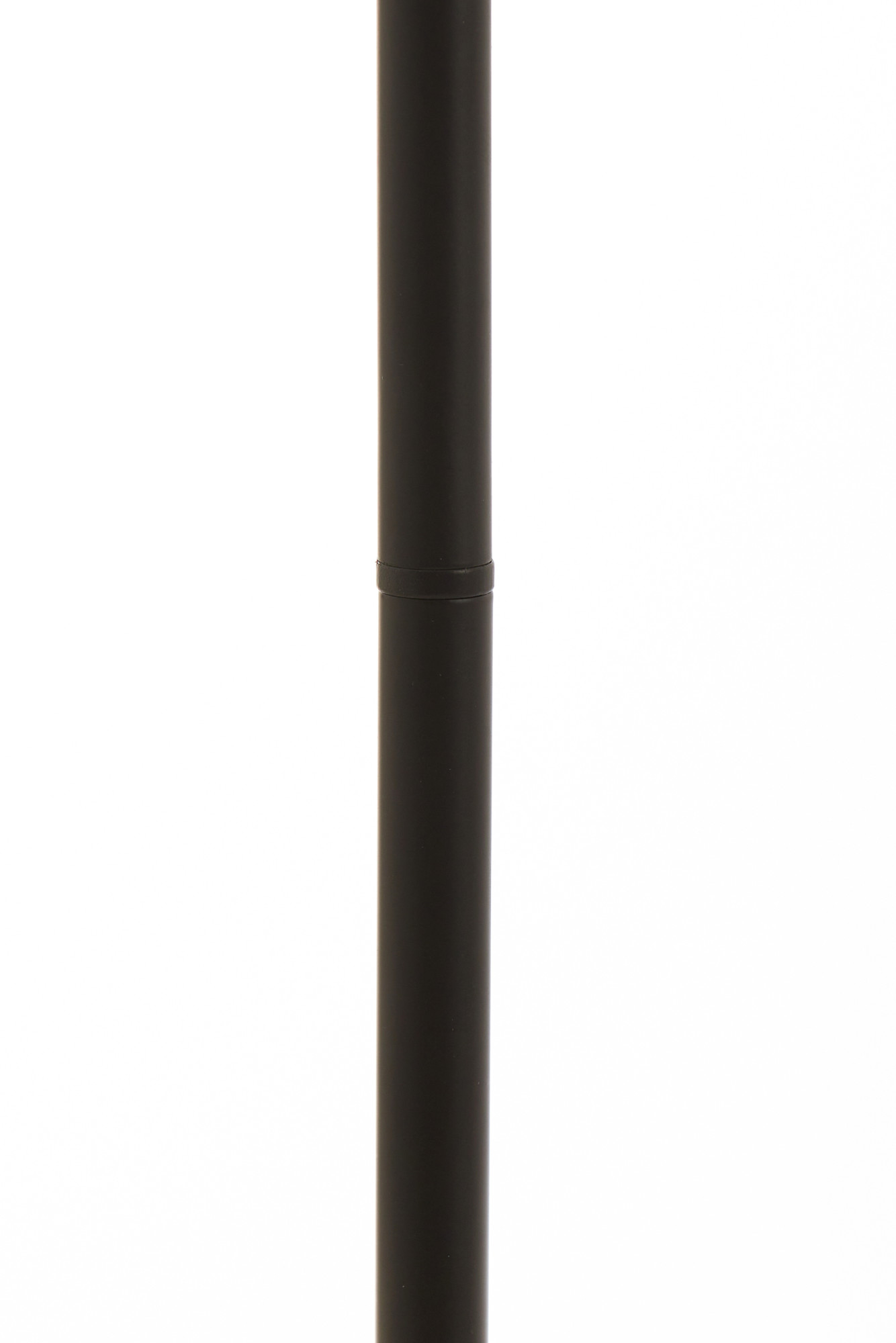 Lampadaire simple avec globe en verre fumé Light & Living Julia – Image 5