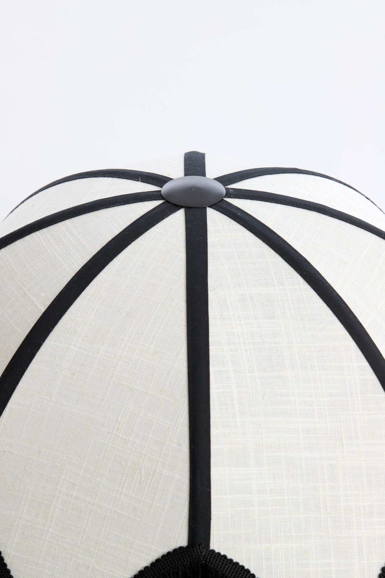 Abat-jour à franges noir et blanc Light & Living Sulina – Image 4