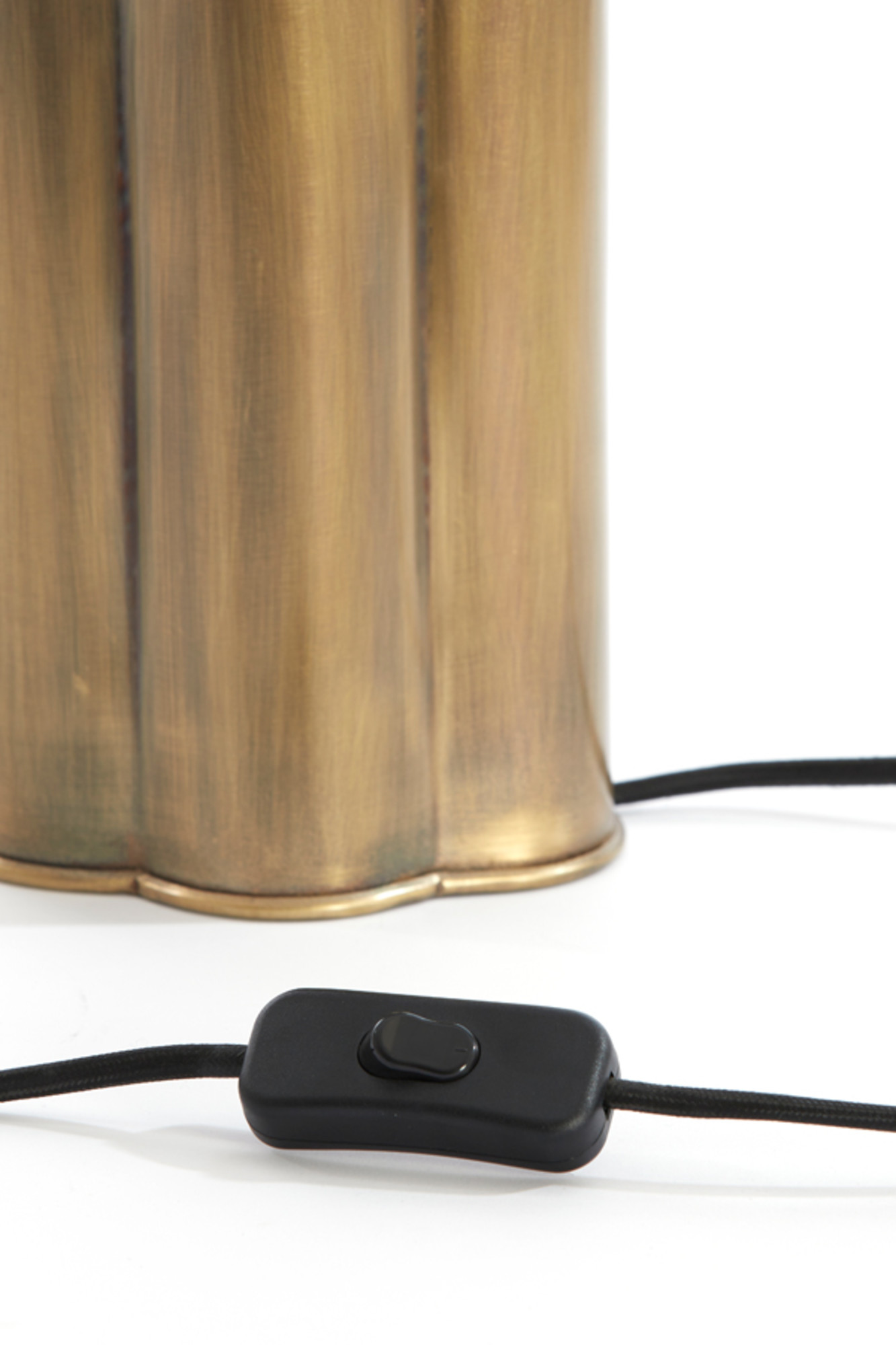 Abat-jour en métal doré élégant Light & Living Fringe – Image 7