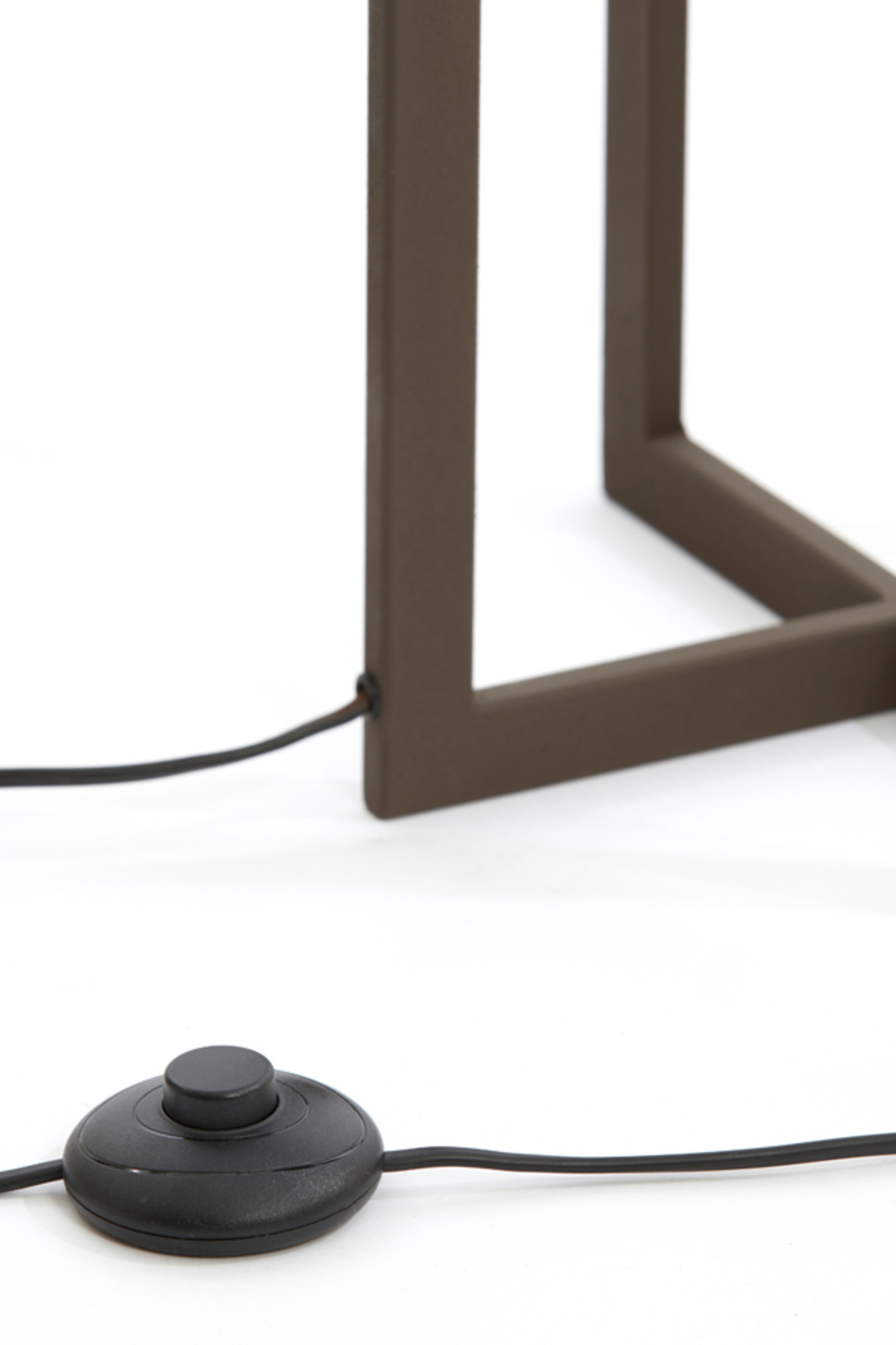 Piedestal de lampe longue carrée argentée Light & Living Mace – Image 6