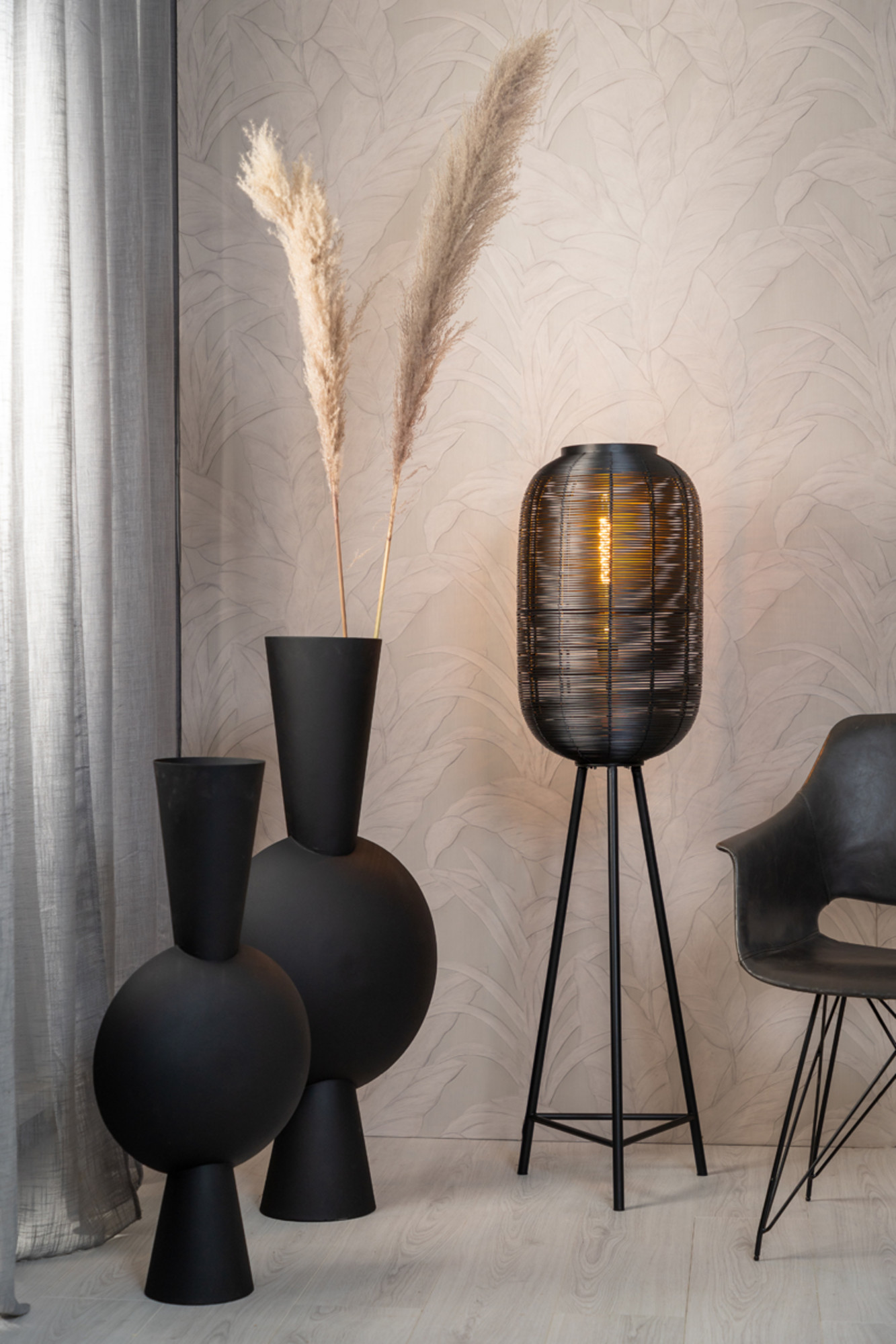 Lampadaire noir avec pied Light & Living Tomek – Image 4
