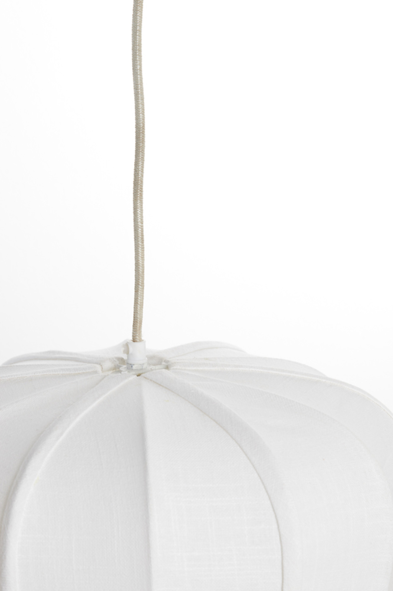 Suspension blanche en tissu à aspect doux Light & Living Zubedo – Image 4