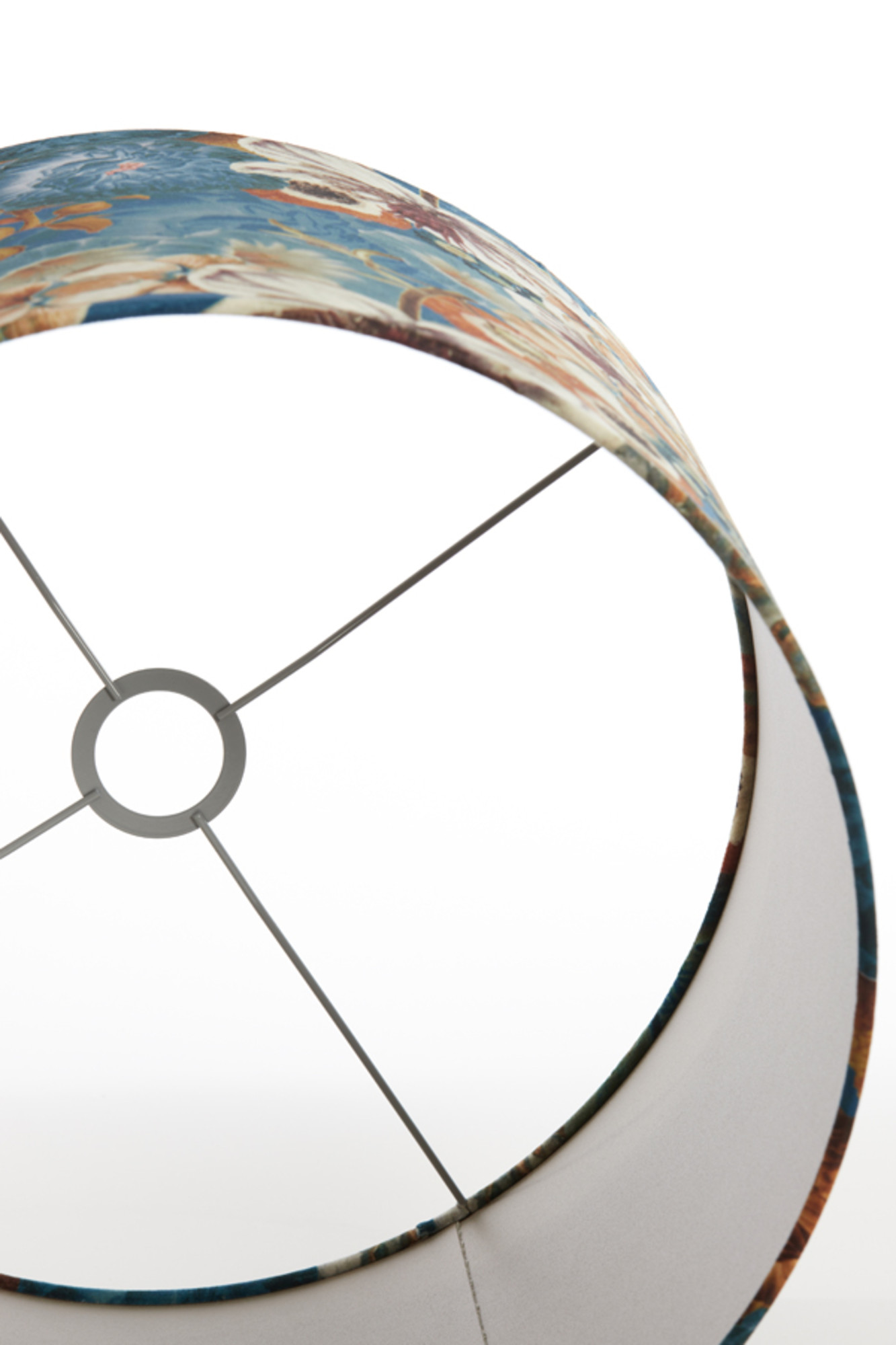 Abat-jour à motif fleuri cylindrique Light & Living Bloom – Image 4