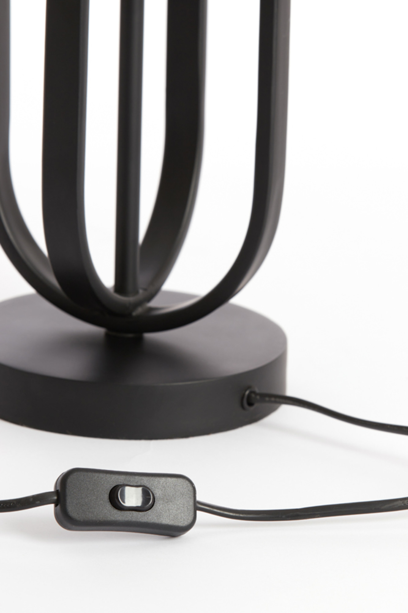 Socle de lampe en métal noir Light & Living Aster – Image 7