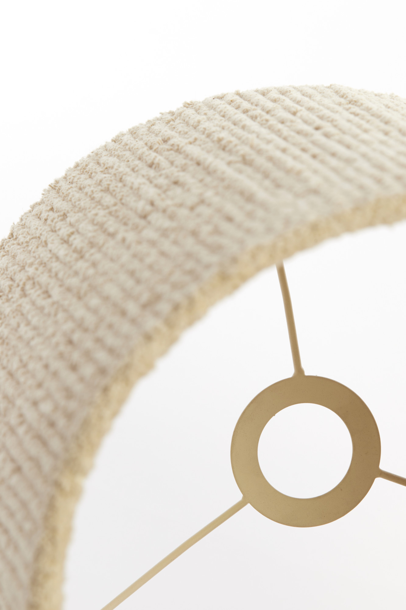 Abat-jour en tissu ondulé beige Light & Living Medana – Image 7