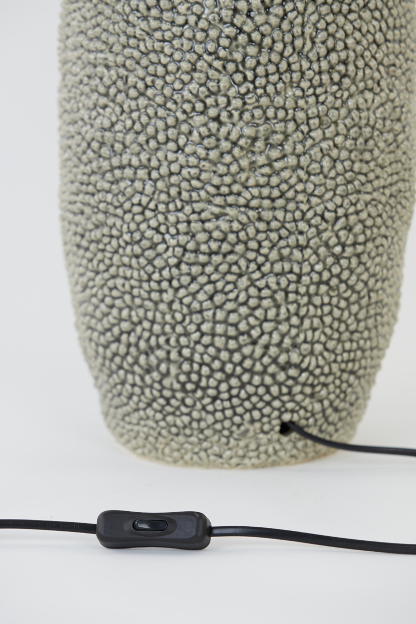 Socle de lampe en céramique avec texture Light & Living Kyara – Image 7