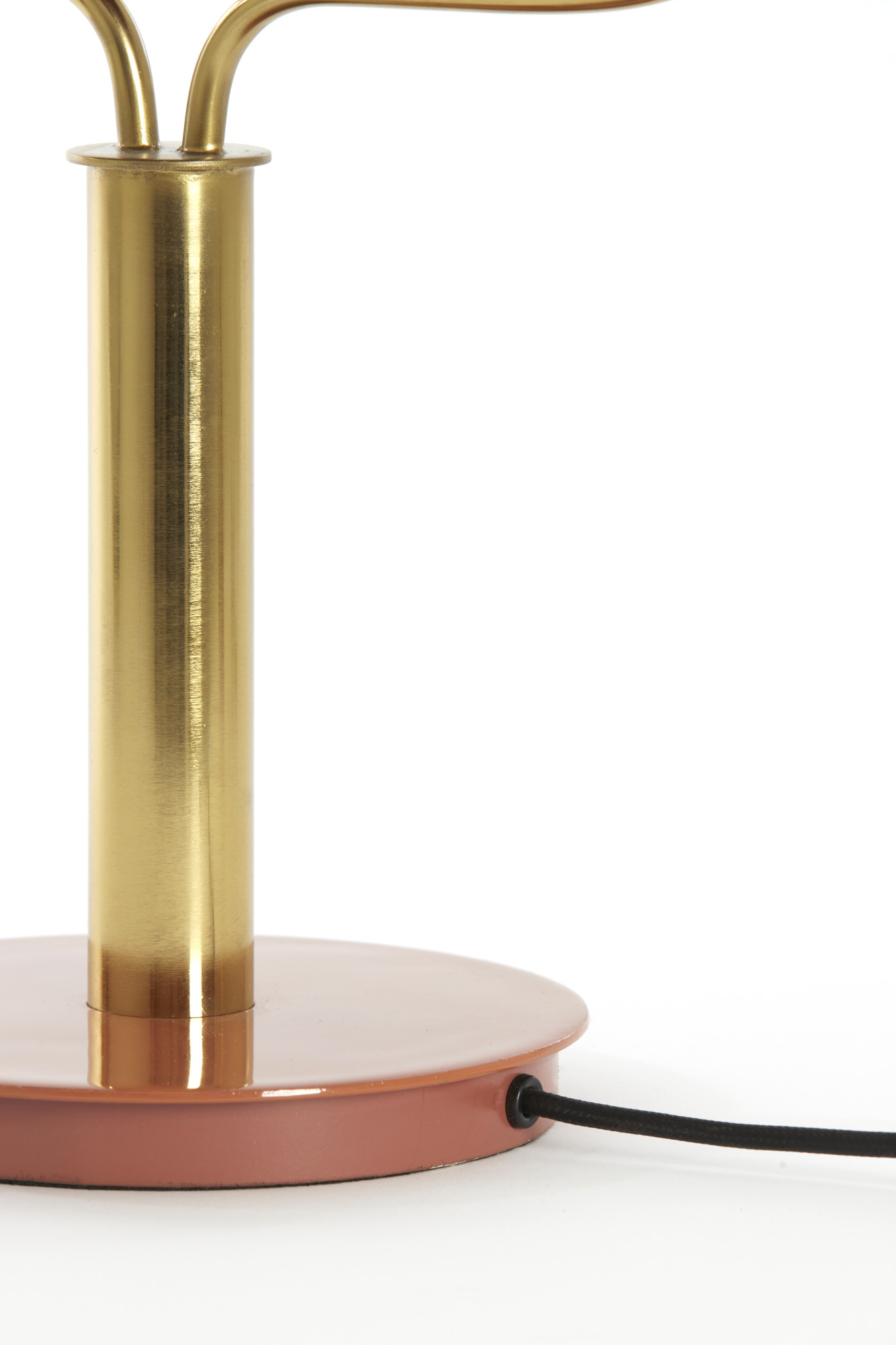 Lampe de table en cuivre rose Light & Living Ayer – Image 5