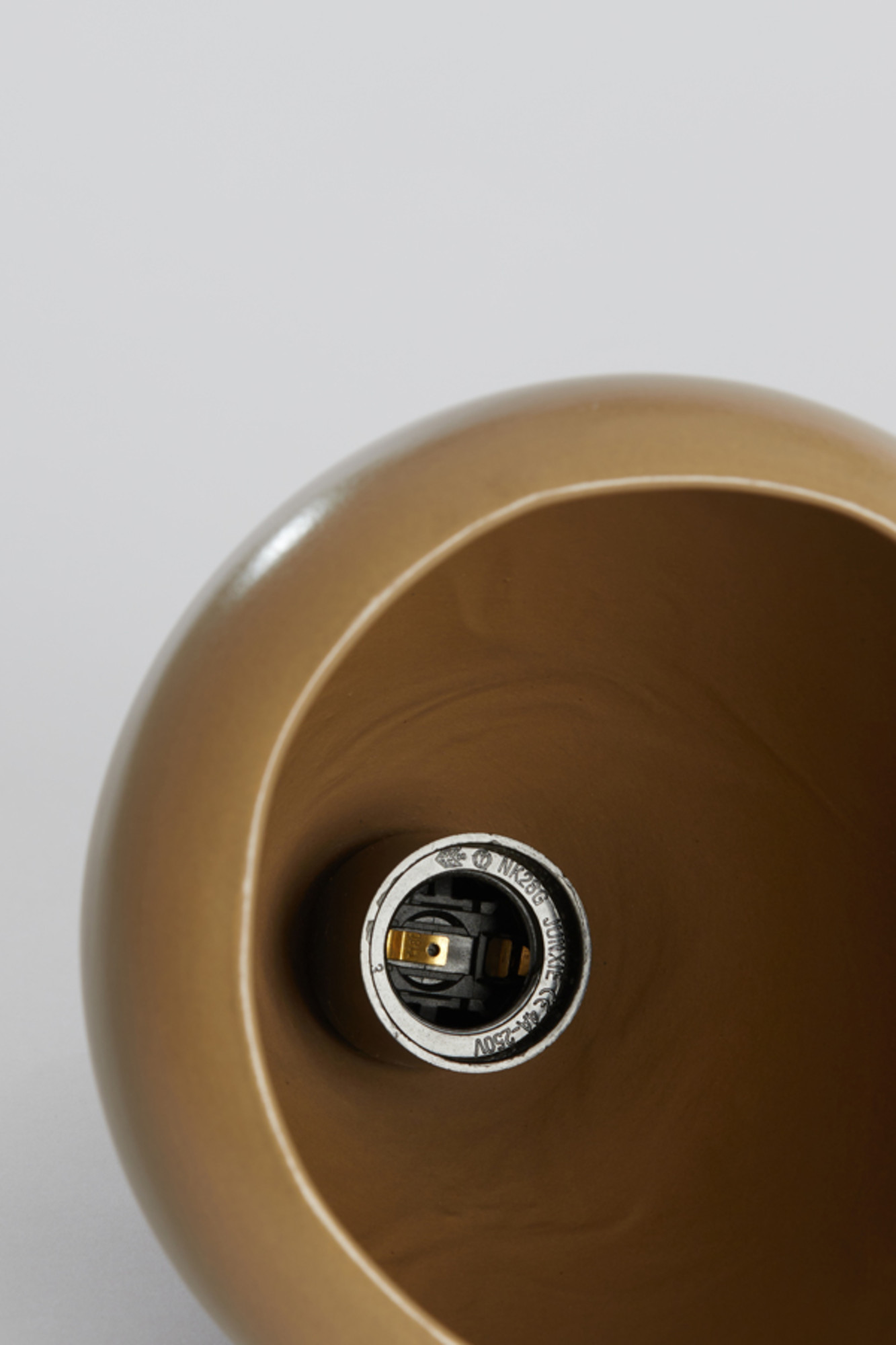 Suspension conique marron à ton chaud Light & Living Desi – Image 7