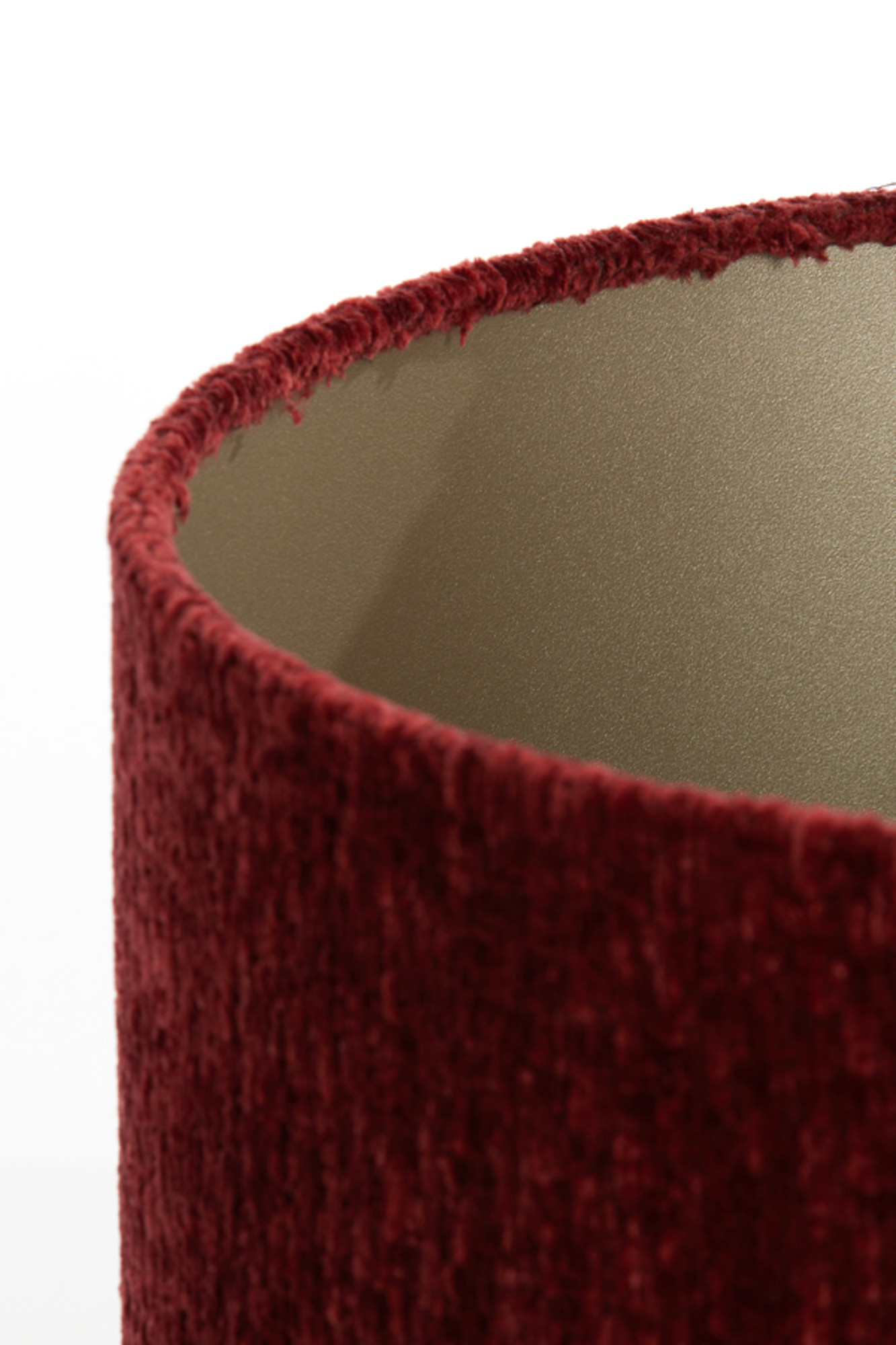 Abat-jour en tissu rouge de forme cylindrique Light & Living Ruby – Image 5