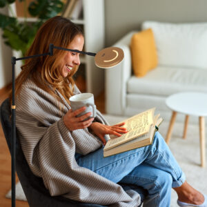 steinhauerexclusive-lampadaire-soleil-or-métal-lampedesign-led-3515go-3