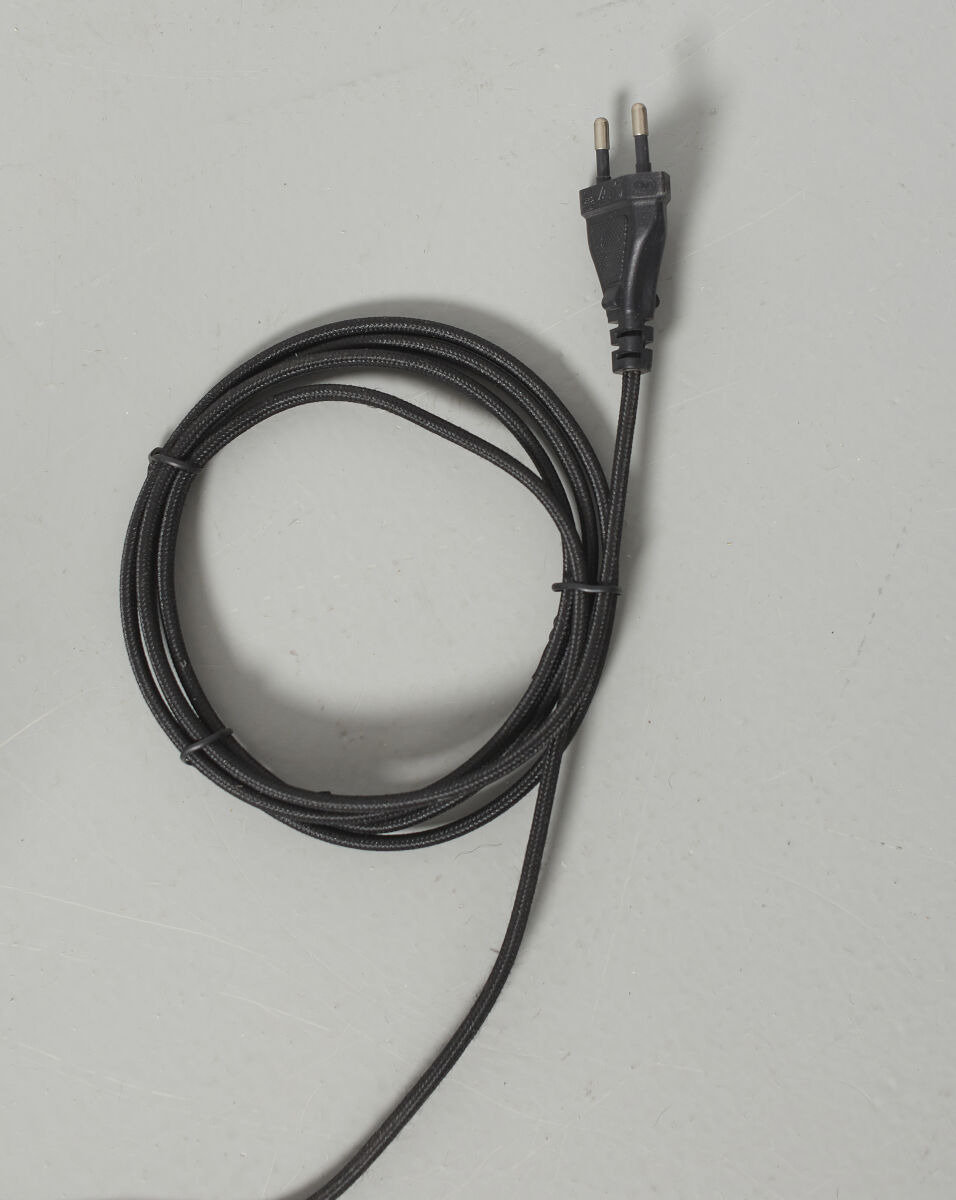 it'saboutromi-lampadaire-bordeaux-noir-métal-ø6cm-gu10-bordeaux/f/b-09