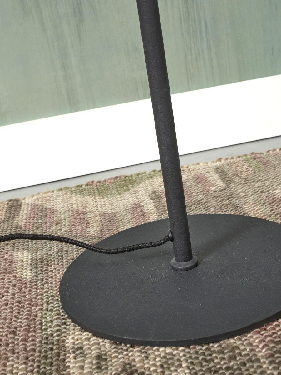 it'saboutromi-lampadaire-salamanca-noir-métal-lampedelecture-e14-salamanca/f/b-10