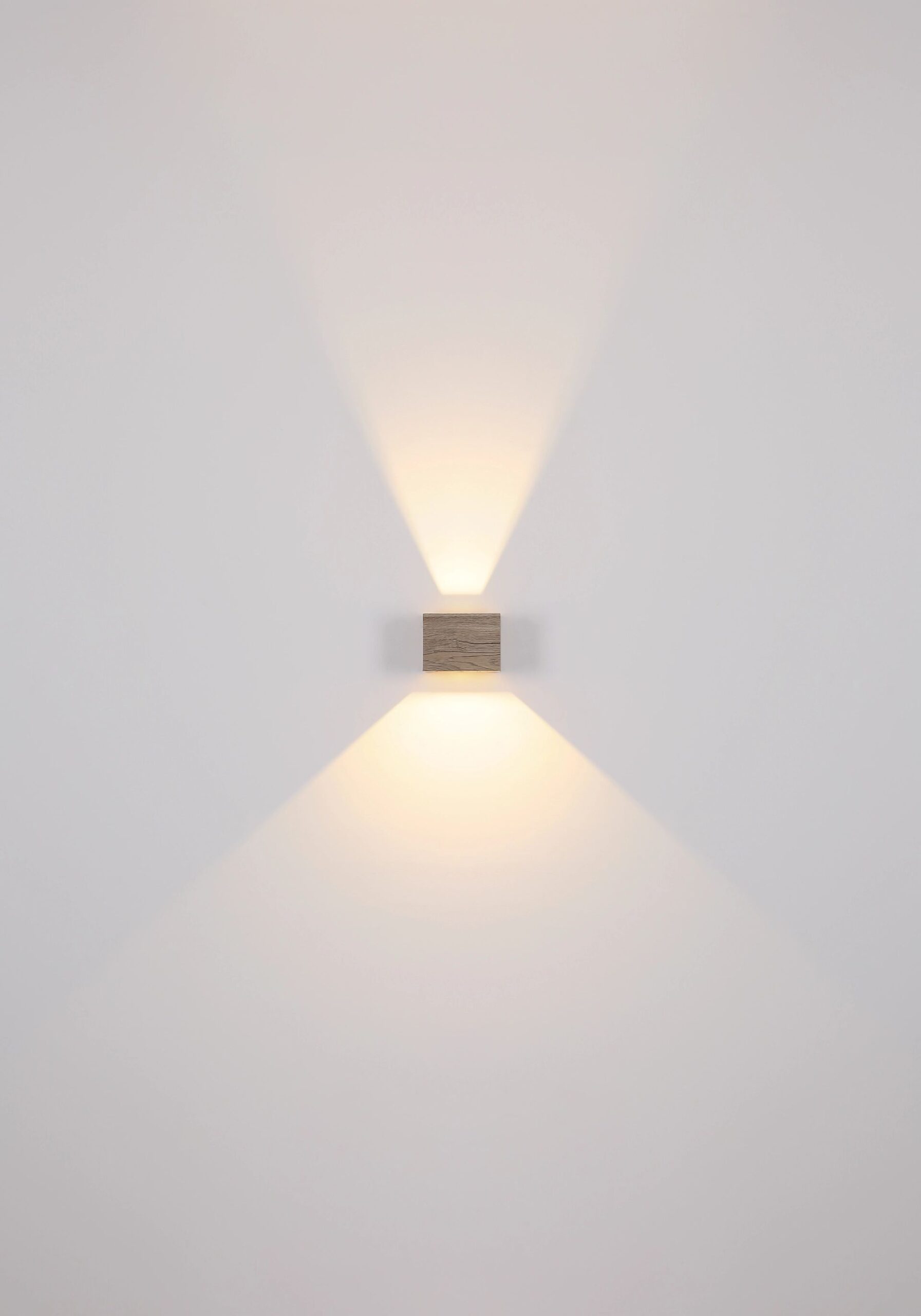 globo-appliquemurale-alina-naturel-bois-led-15553w1w-1