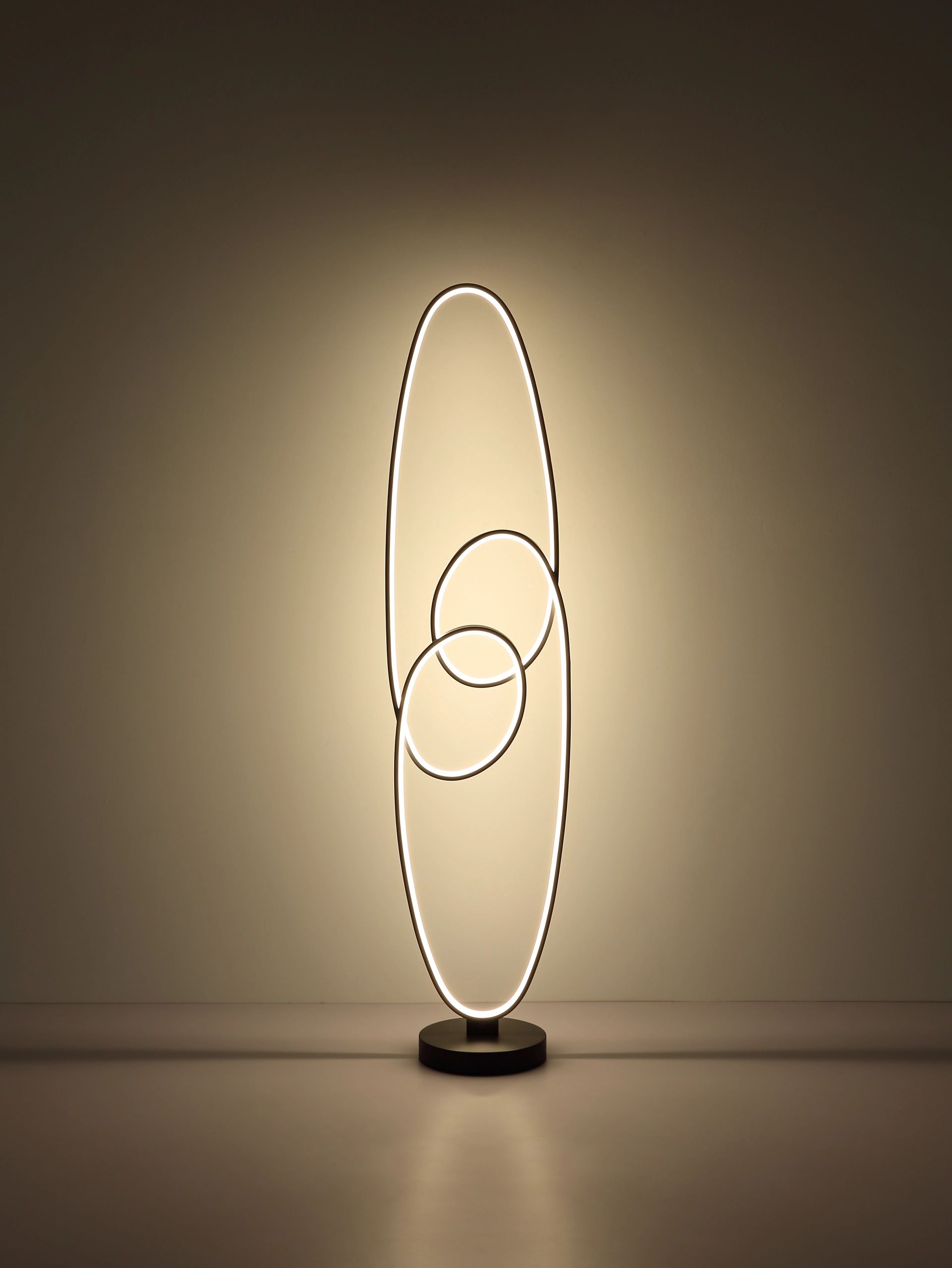 globo-lampedetable-spira-noir-métal-led-67177-36s-1