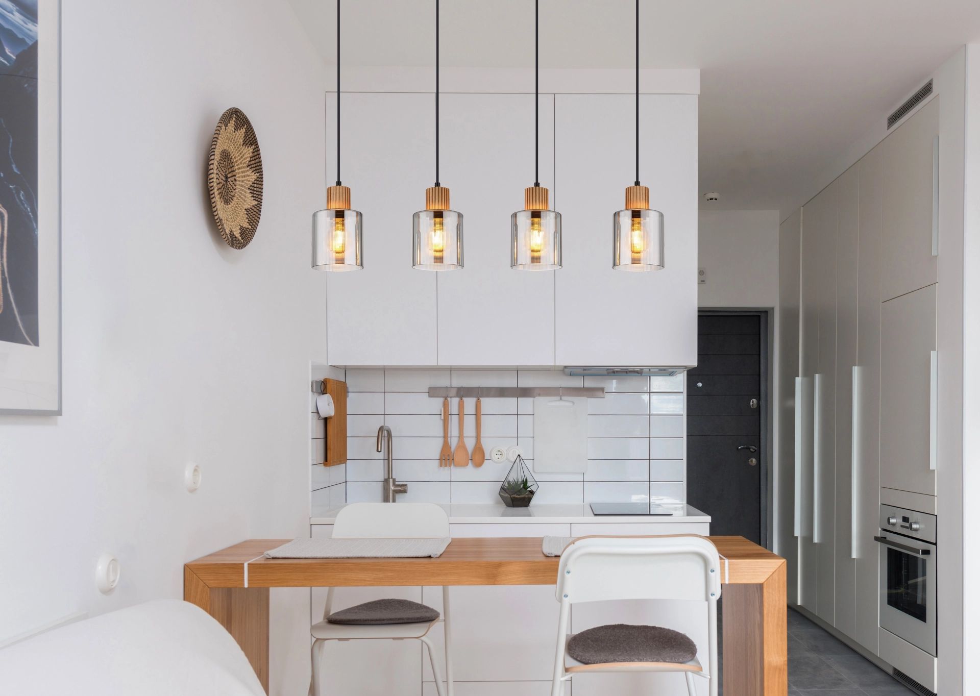 globo-suspension-aleidis-noir-verre-grandelampedetableàmanger-e27-15768-4-1