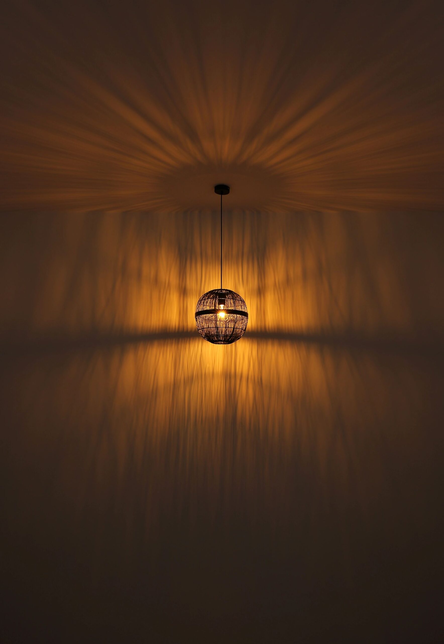 globo-suspension-hermiii-noir-métal-ø30cm-e27-14994h1-1