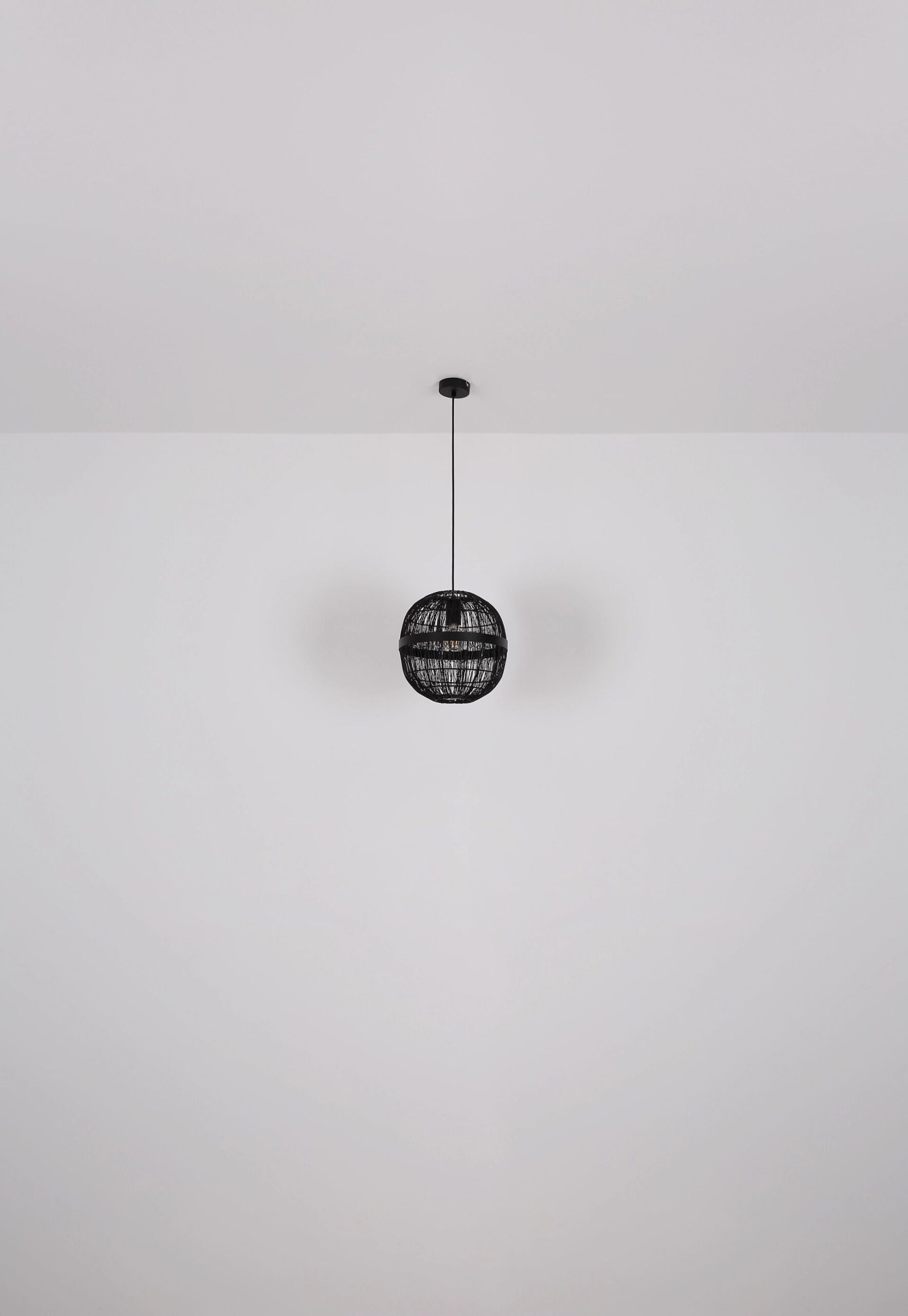globo-suspension-hermiii-noir-métal-ø30cm-e27-14994h1-1