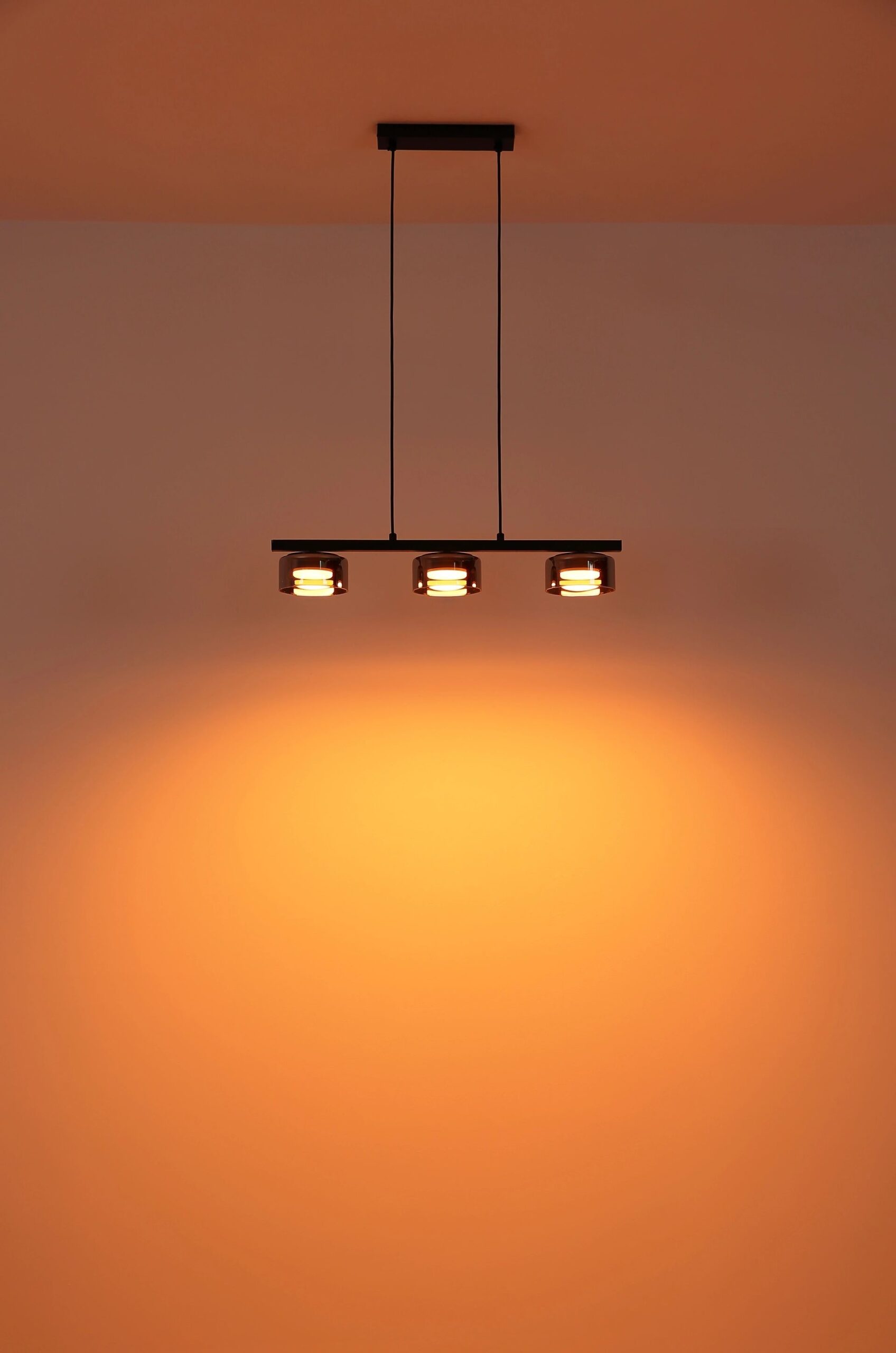 globo-suspension-higgins-noir-verre-grandelampedetableàmanger-led-16055-3hs-1