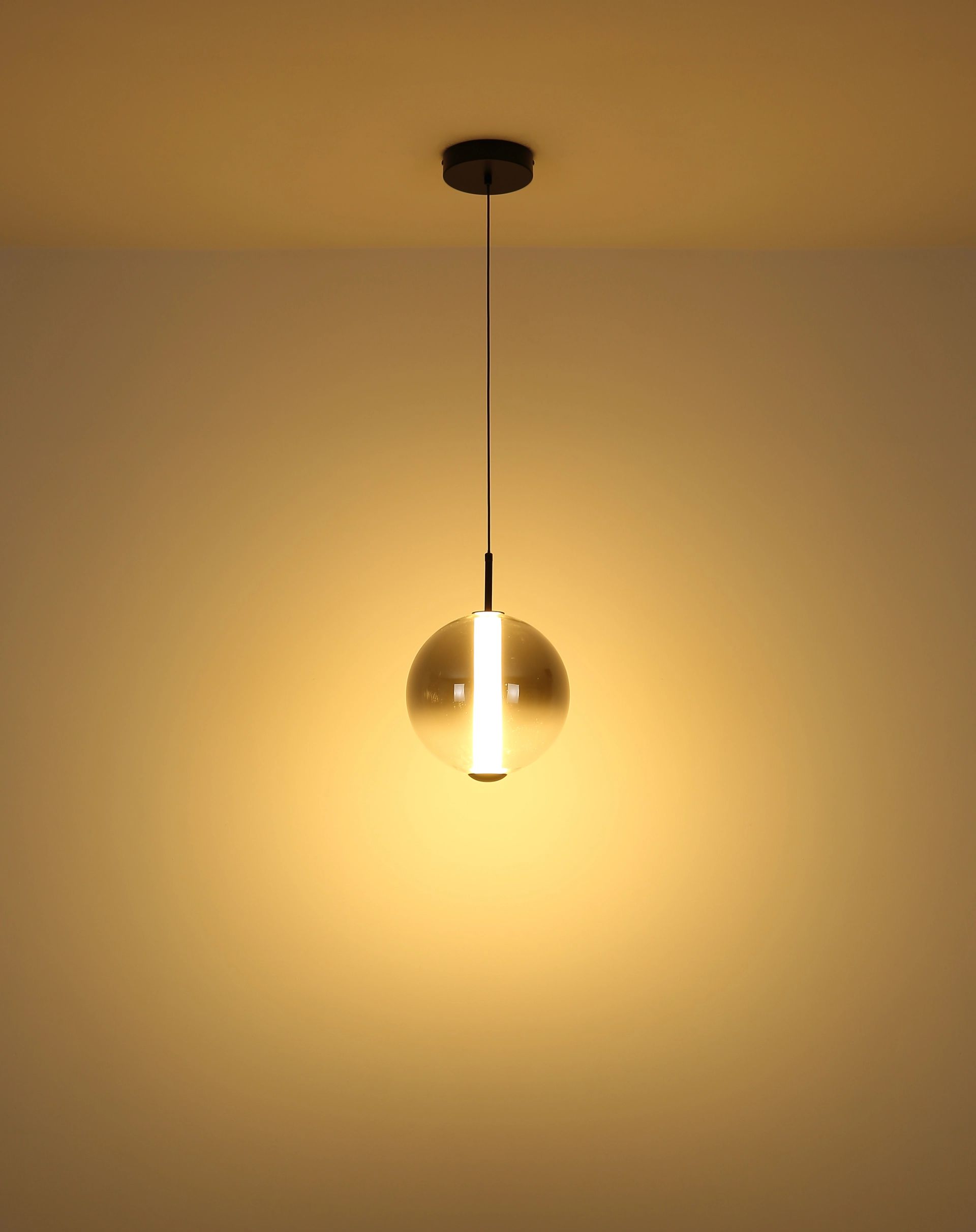 globo-suspension-lacy-noir-verre-ø25cm-led-15798h-1