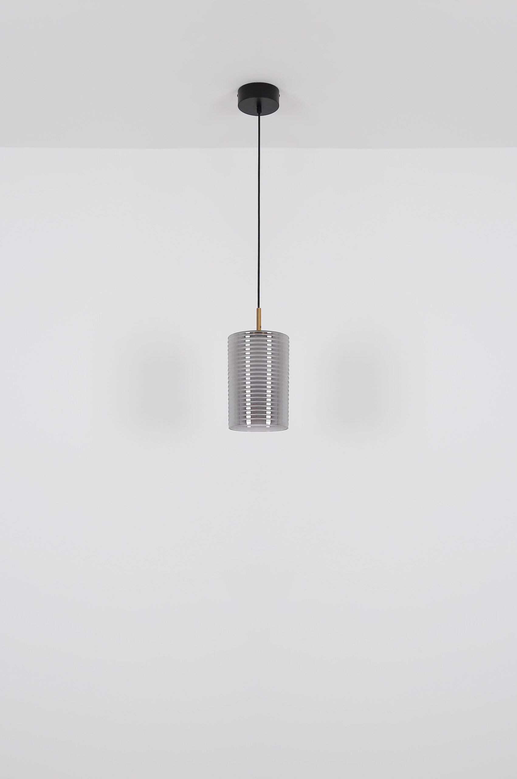 globo-suspension-lampigna-noir-verre-ø18cm-led-15740-1