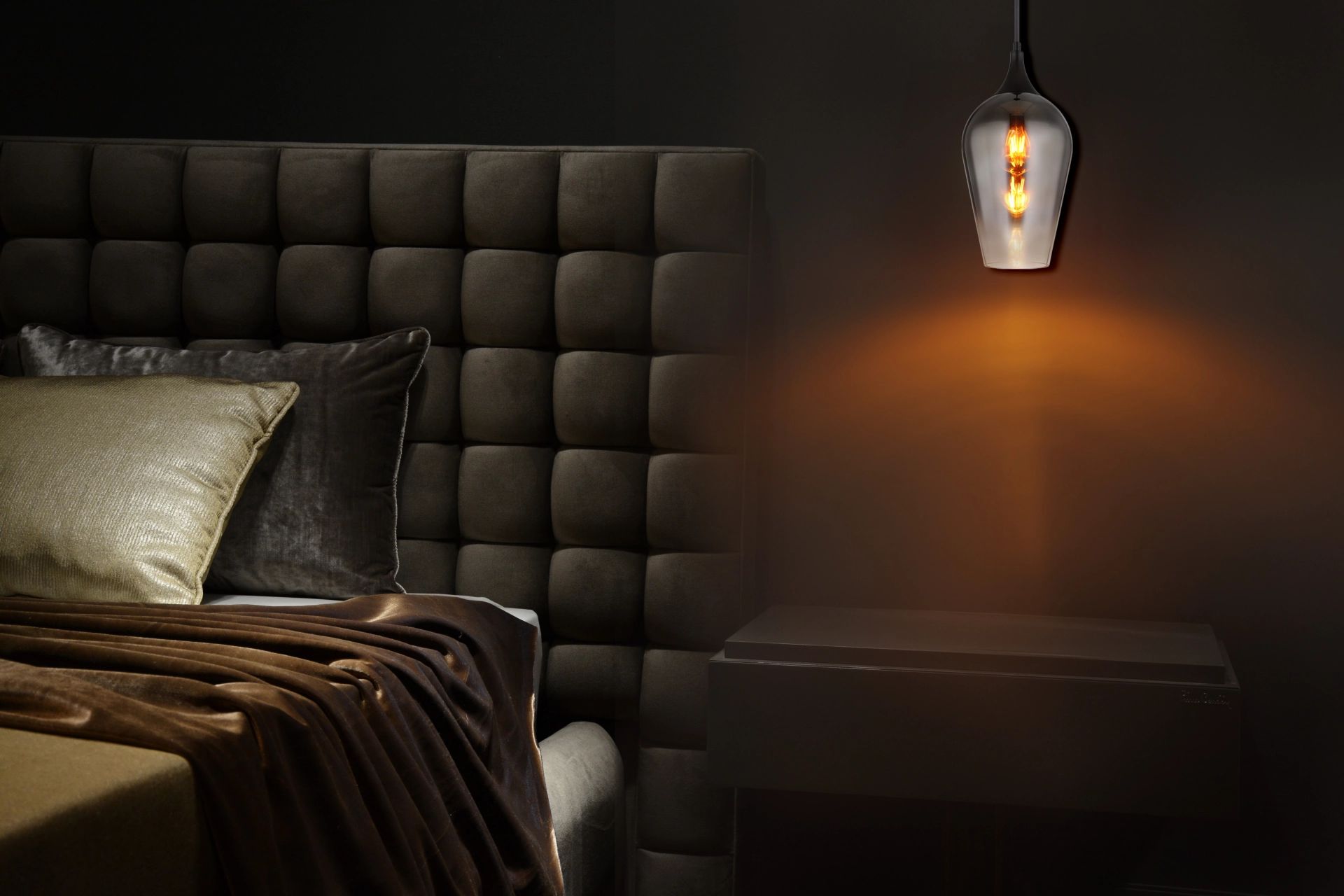 globo-suspension-lavus-noir-verre-ø18cm-e27-15552h3-1