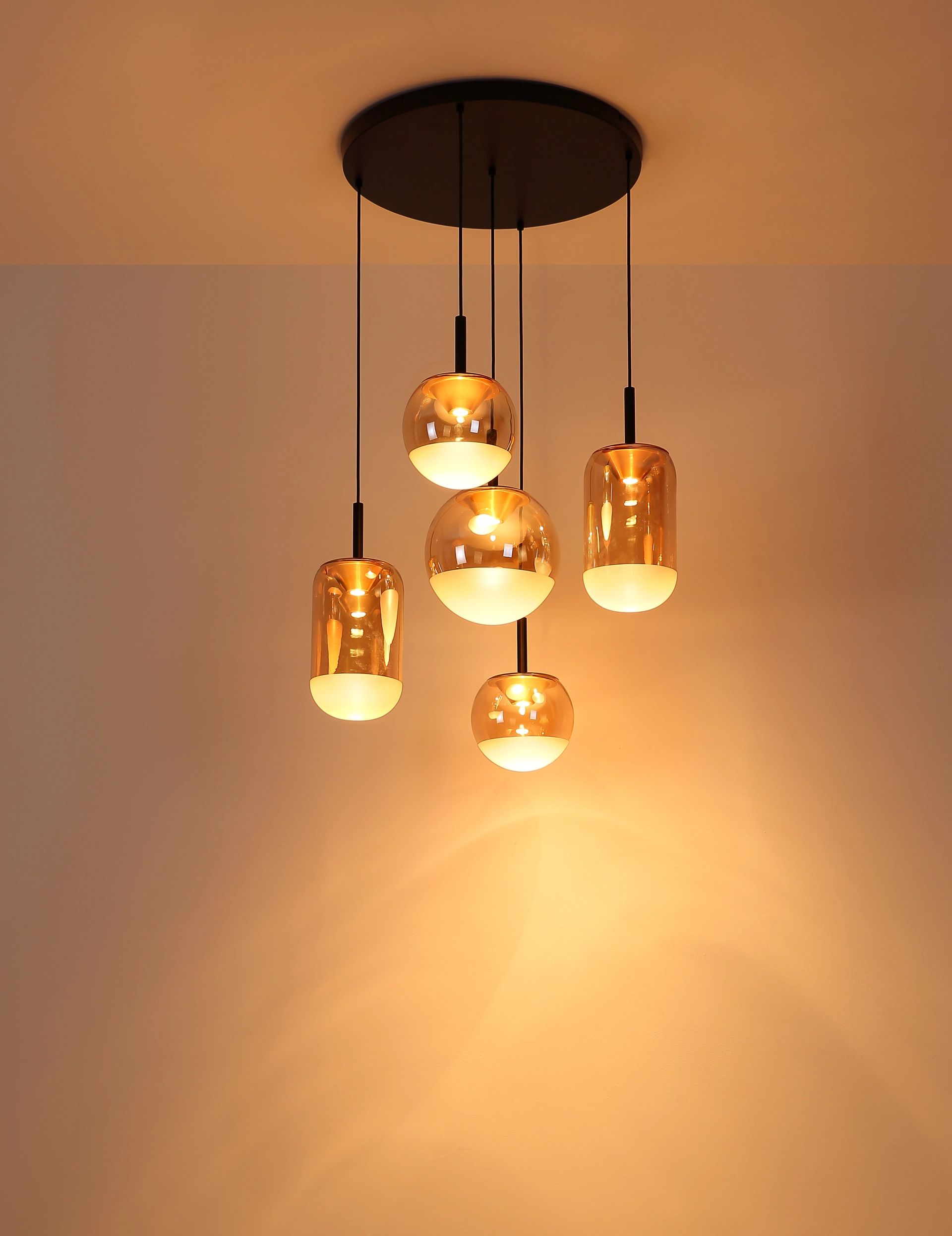 globo-suspension-severin-ambre-verre-ø71cm-led-16057-5h-1