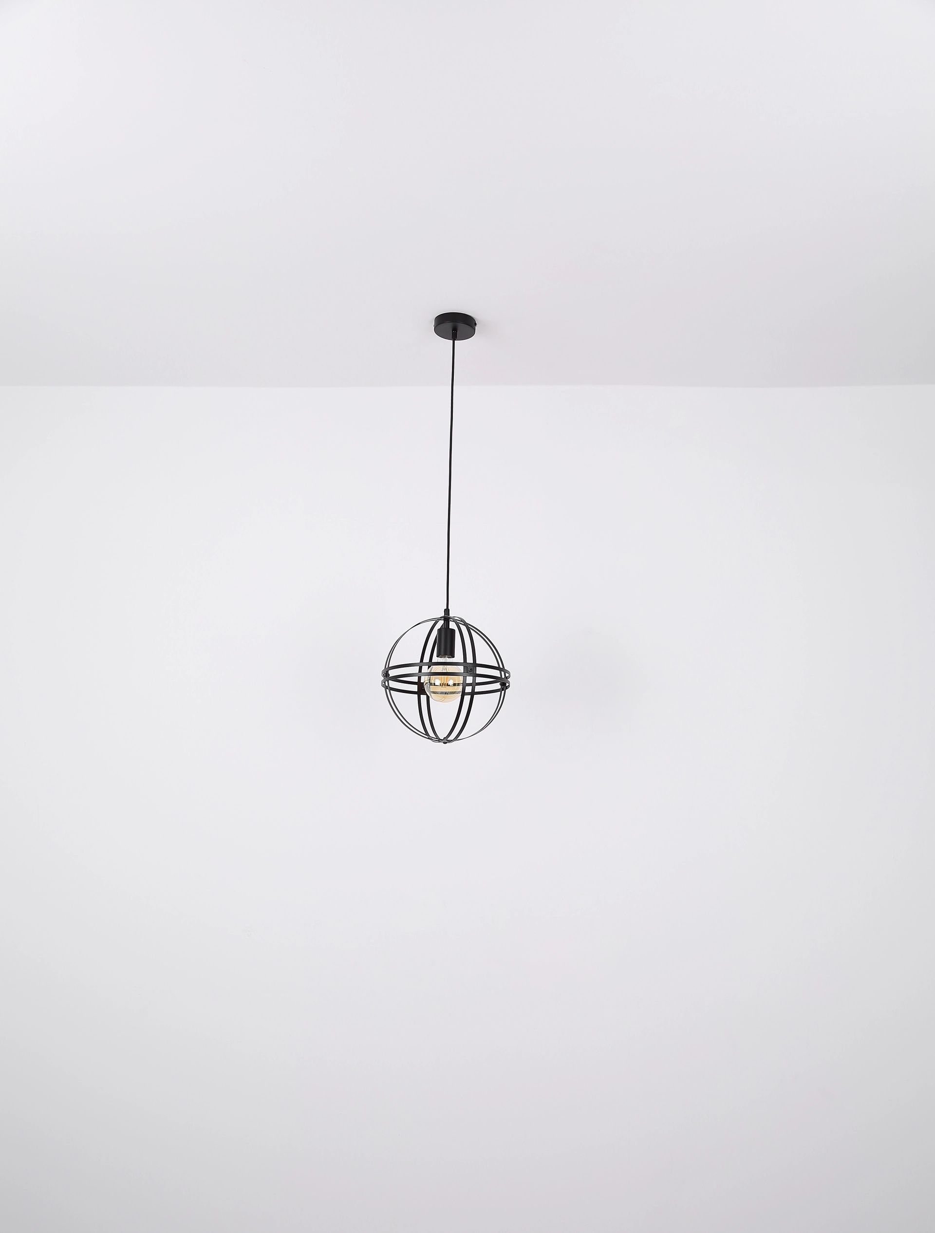 globo-suspension-tamara-noir-métal-ø40cm-e27-15639h2-1